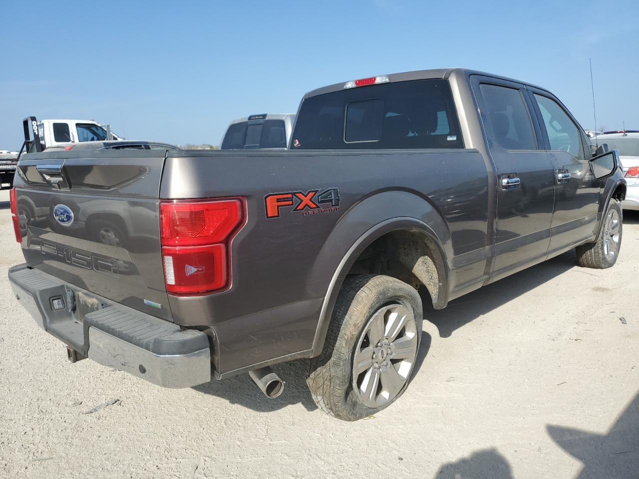 Photo 2 VIN: 1FTFW1EGXJFC62403 - FORD F-150 