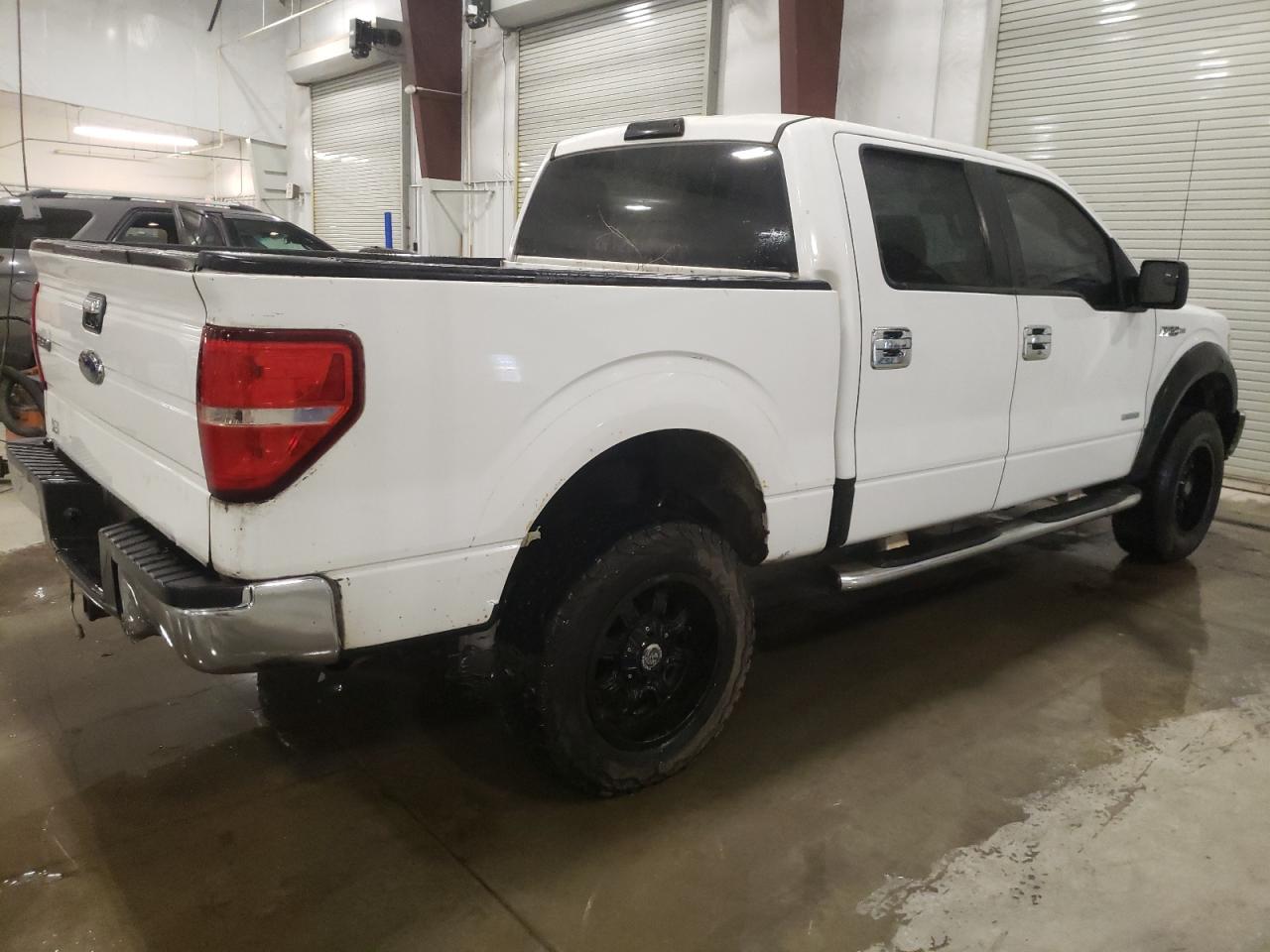 Photo 2 VIN: 1FTFW1ET1DKE56570 - FORD F-150 