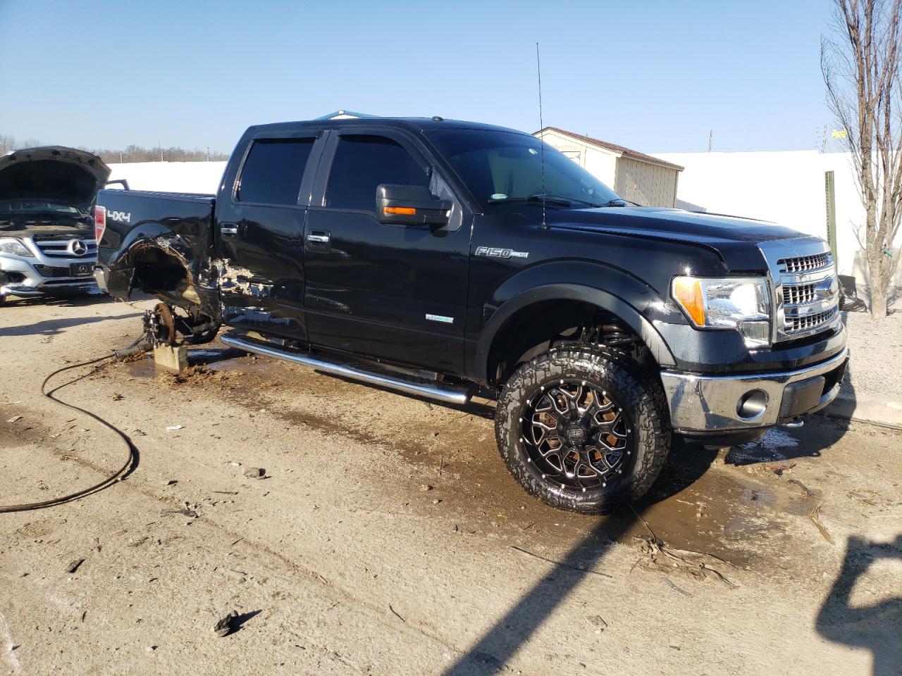 Photo 3 VIN: 1FTFW1ET2DKD58504 - FORD F-150 