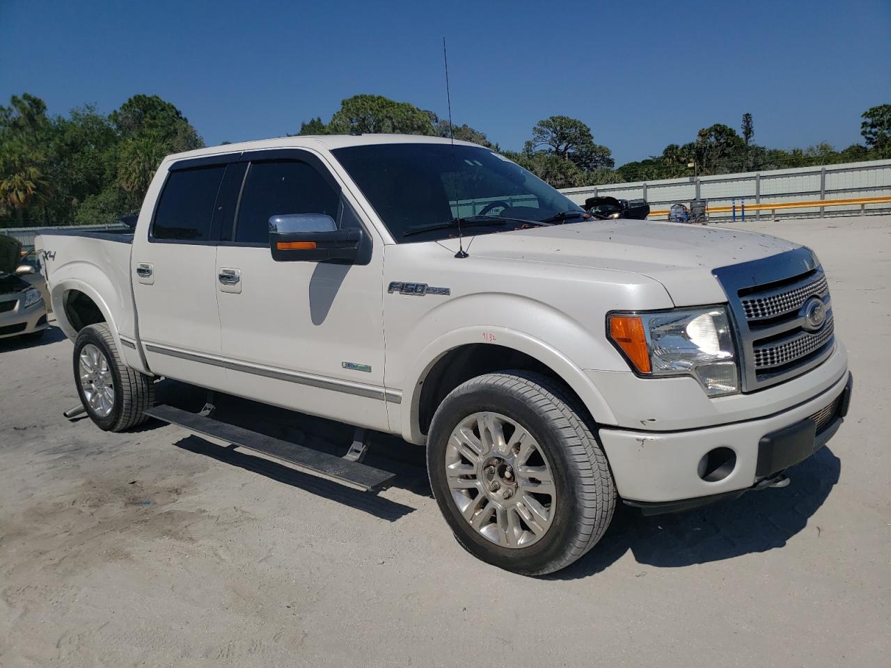 Photo 3 VIN: 1FTFW1ET3CFA89257 - FORD F-150 