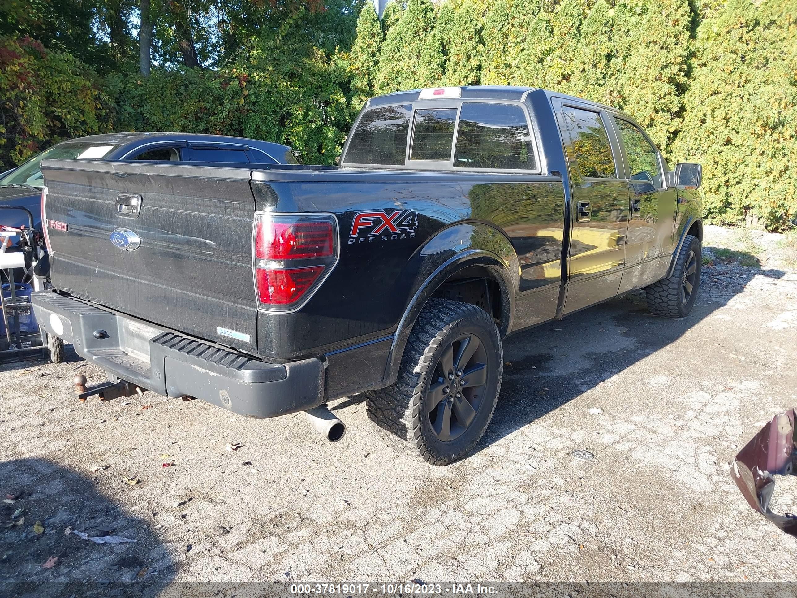 Photo 3 VIN: 1FTFW1ET6CFB49810 - FORD F-150 