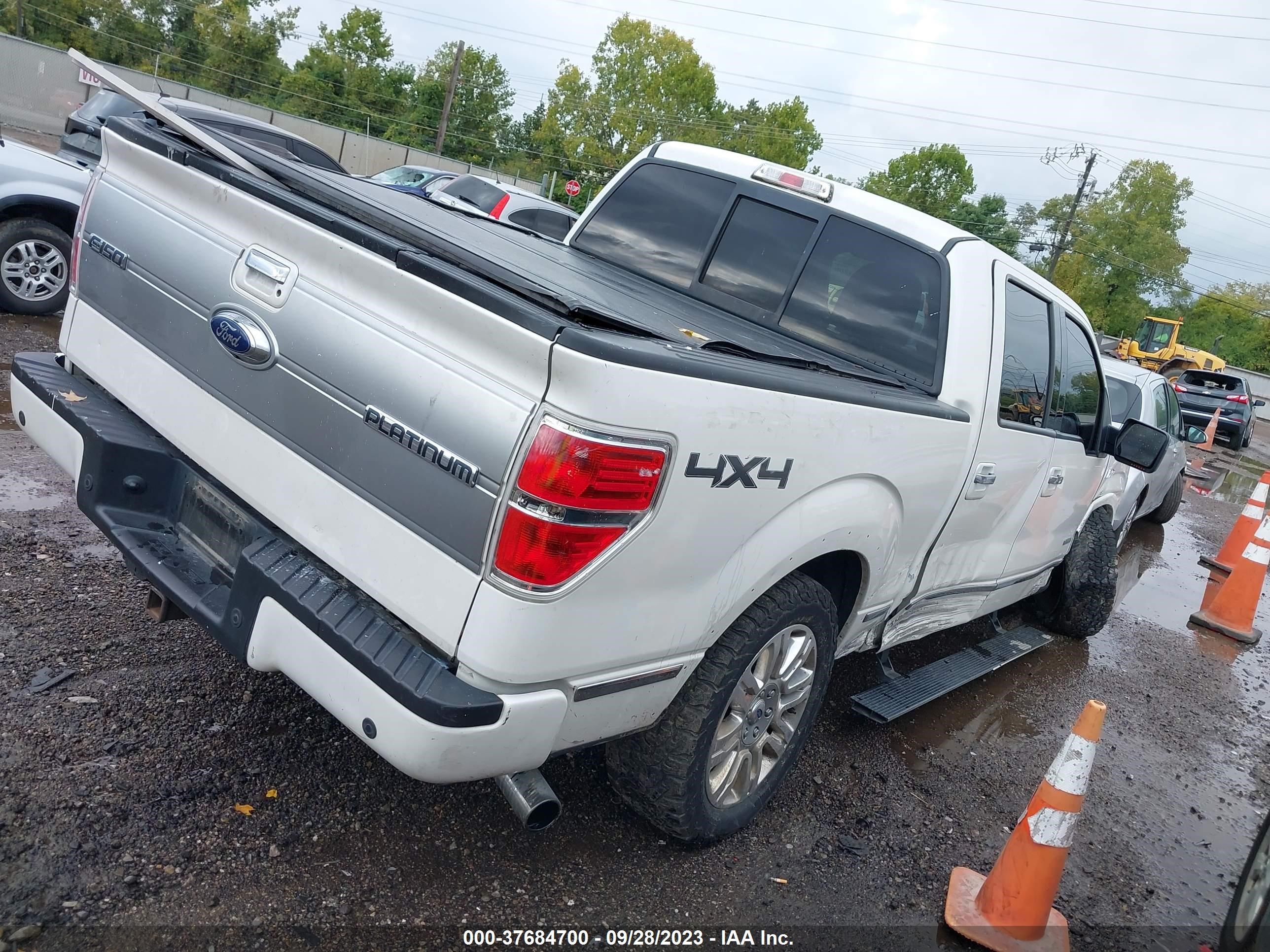 Photo 3 VIN: 1FTFW1ET6DFD51239 - FORD F-150 