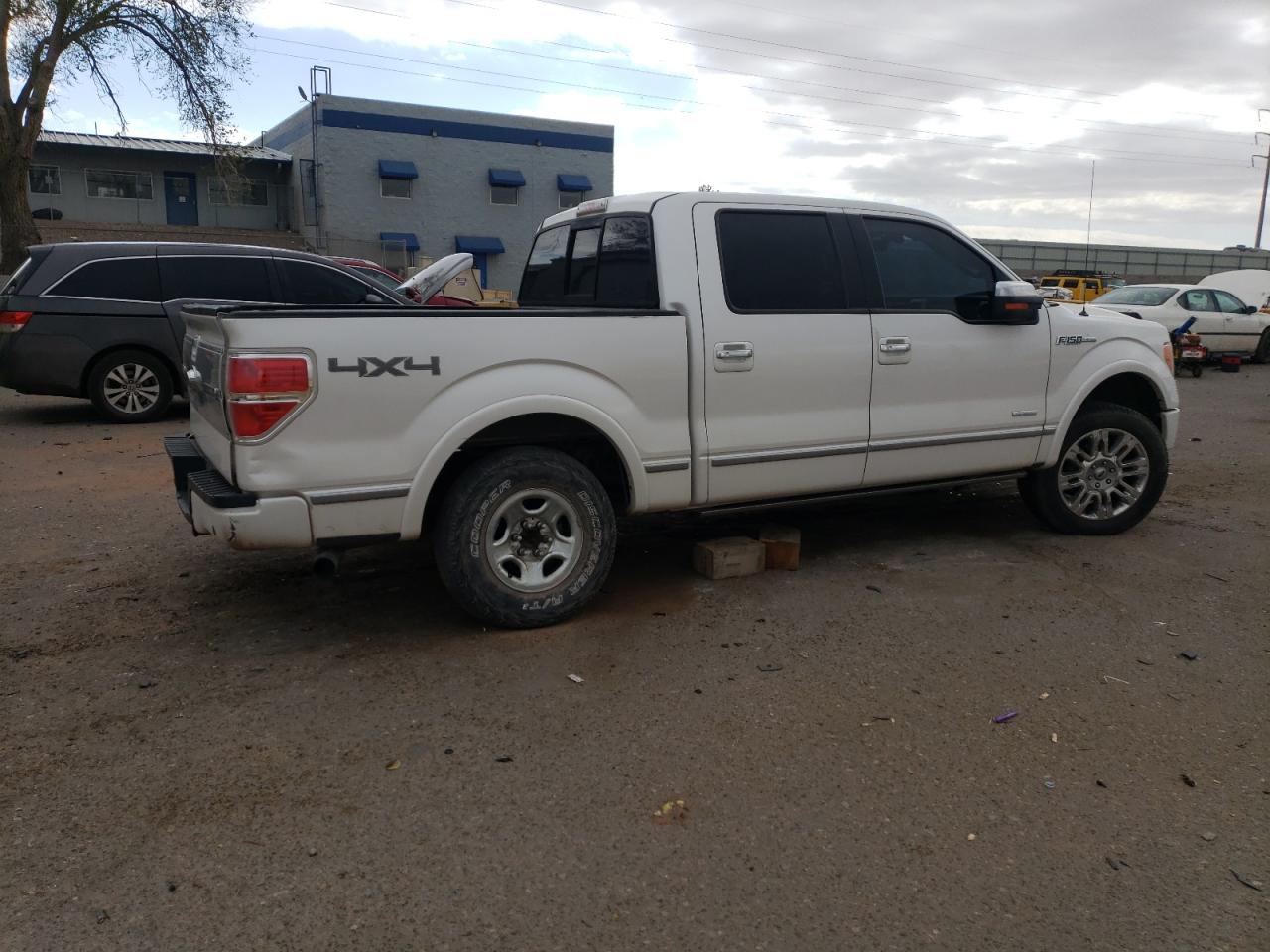 Photo 2 VIN: 1FTFW1ET7BFD30610 - FORD F-150 