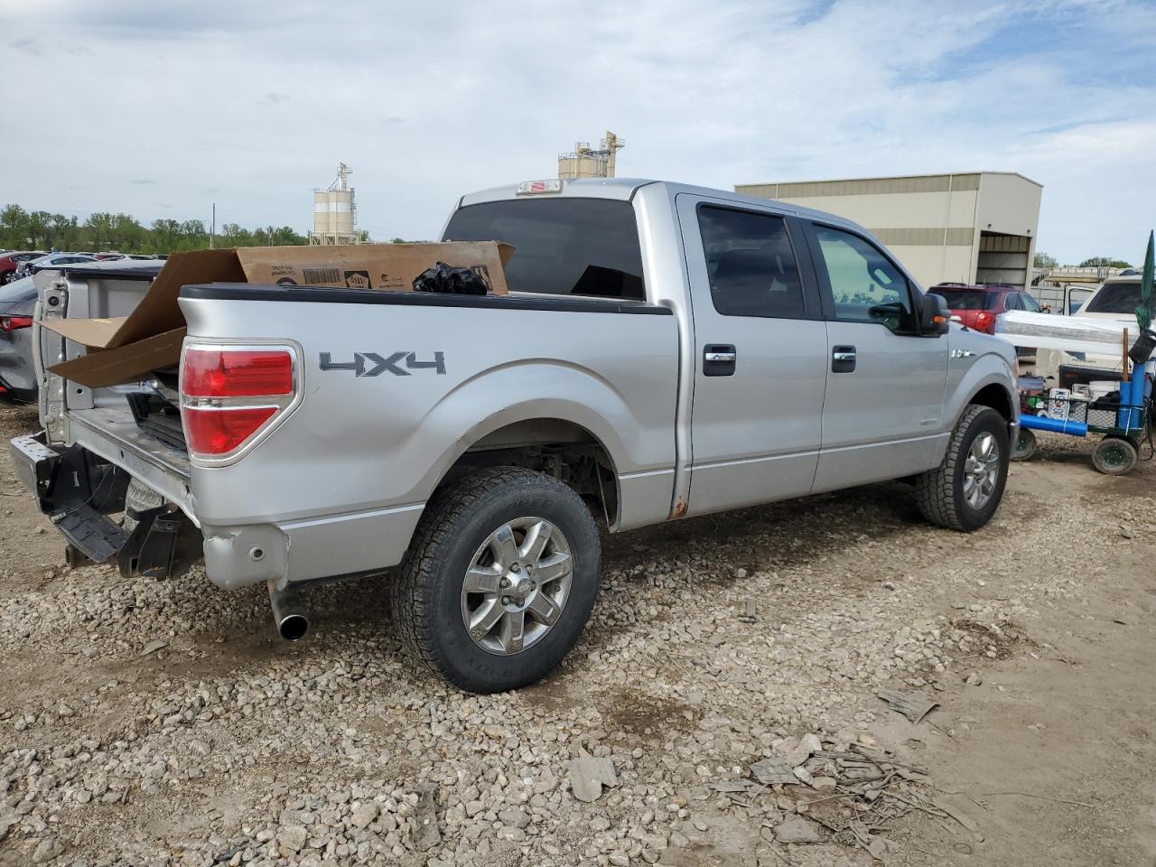 Photo 2 VIN: 1FTFW1ET7DFA17429 - FORD F-150 