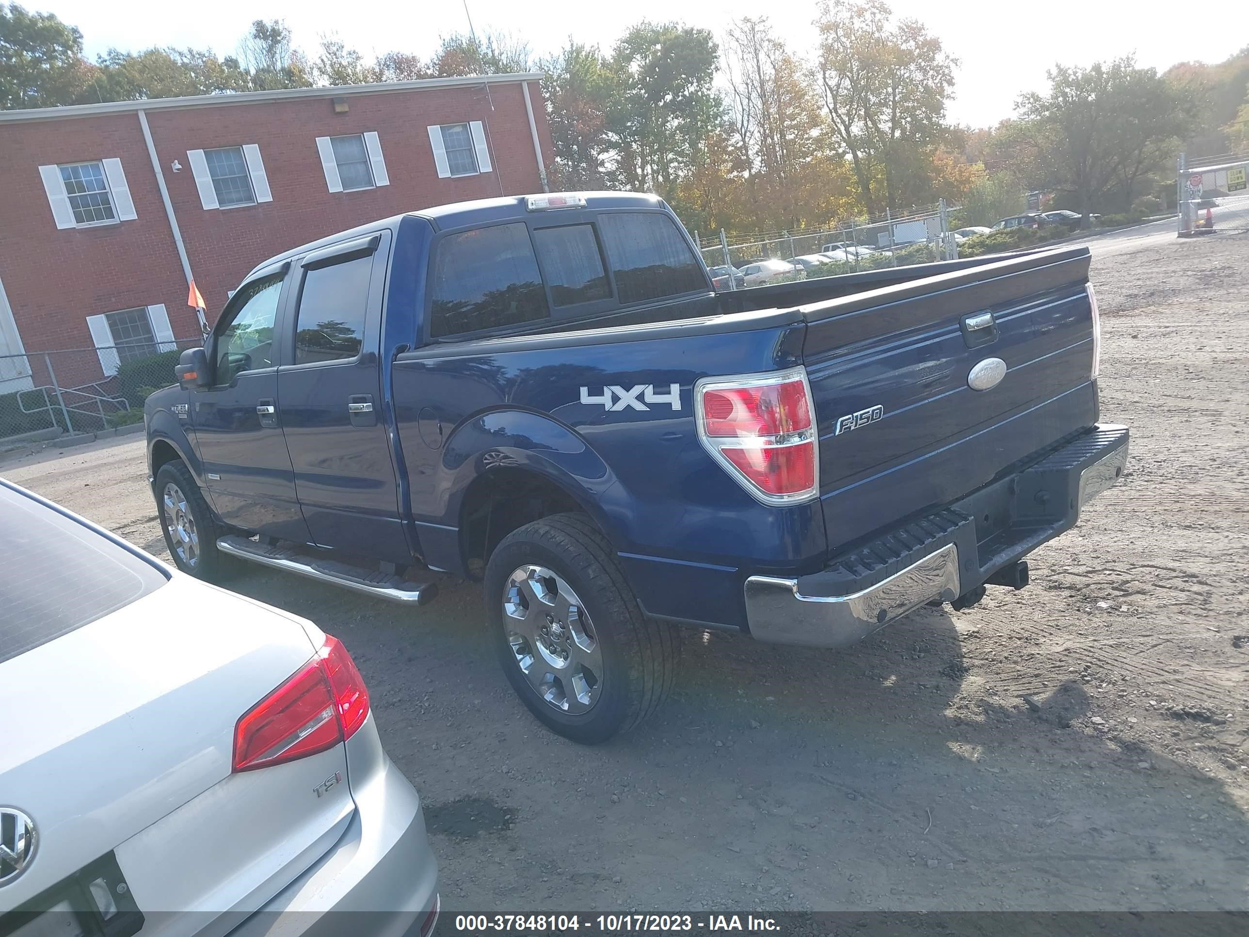 Photo 2 VIN: 1FTFW1ETXBFD18323 - FORD F-150 