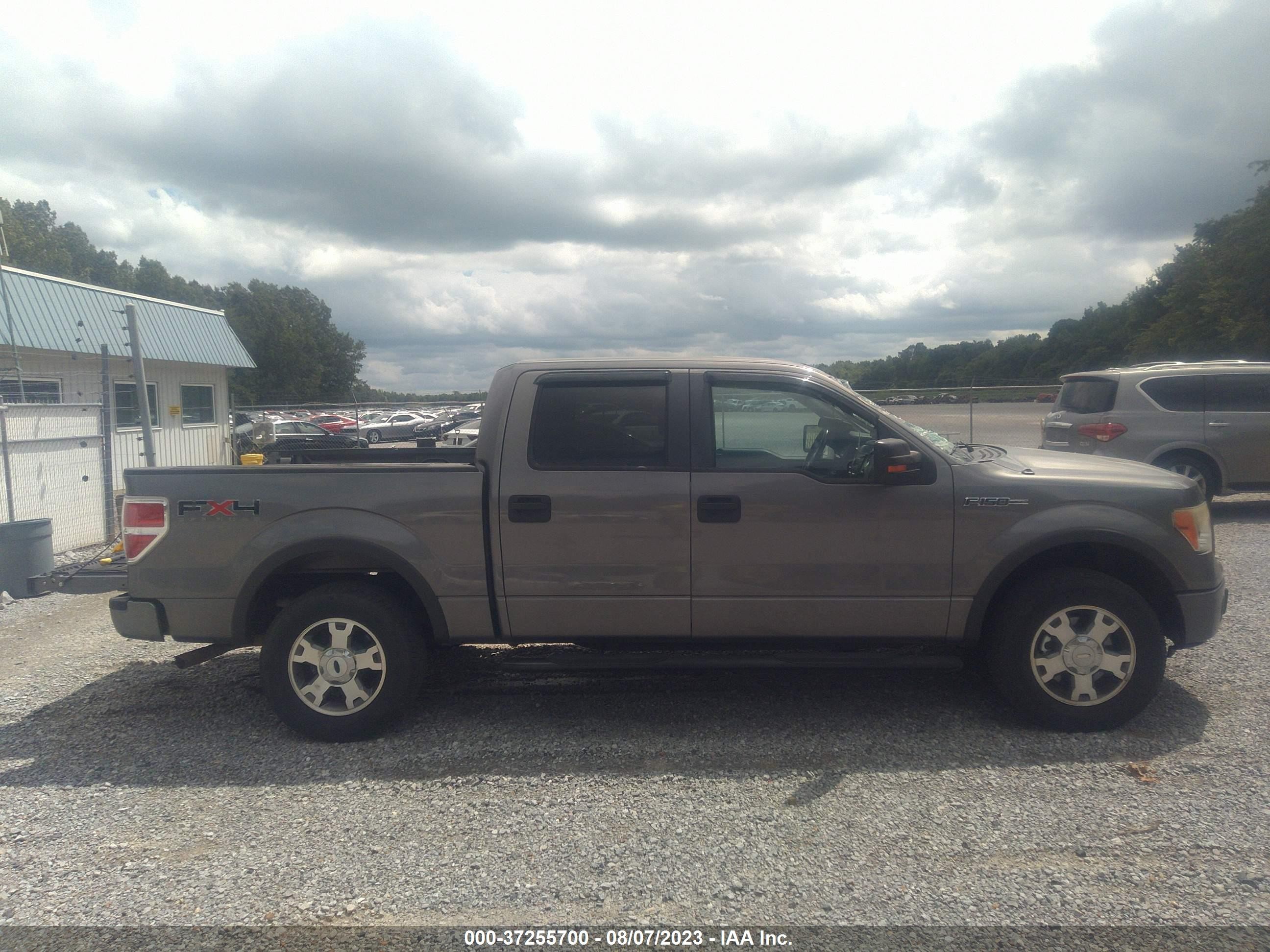 Photo 12 VIN: 1FTFW1EV1AFC36268 - FORD F-150 