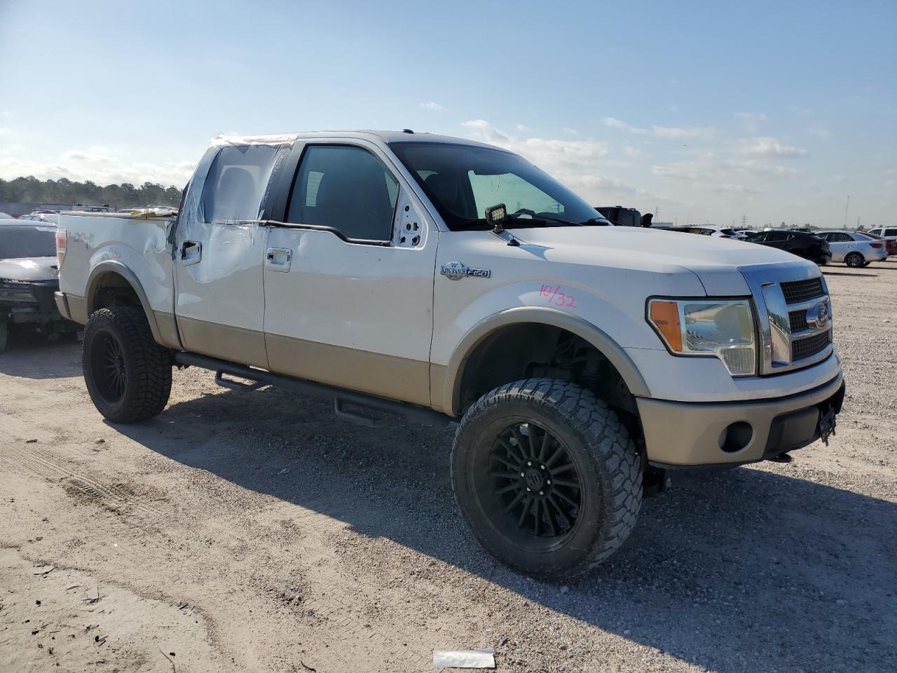 Photo 3 VIN: 1FTFW1EV6AKE73636 - FORD F-150 