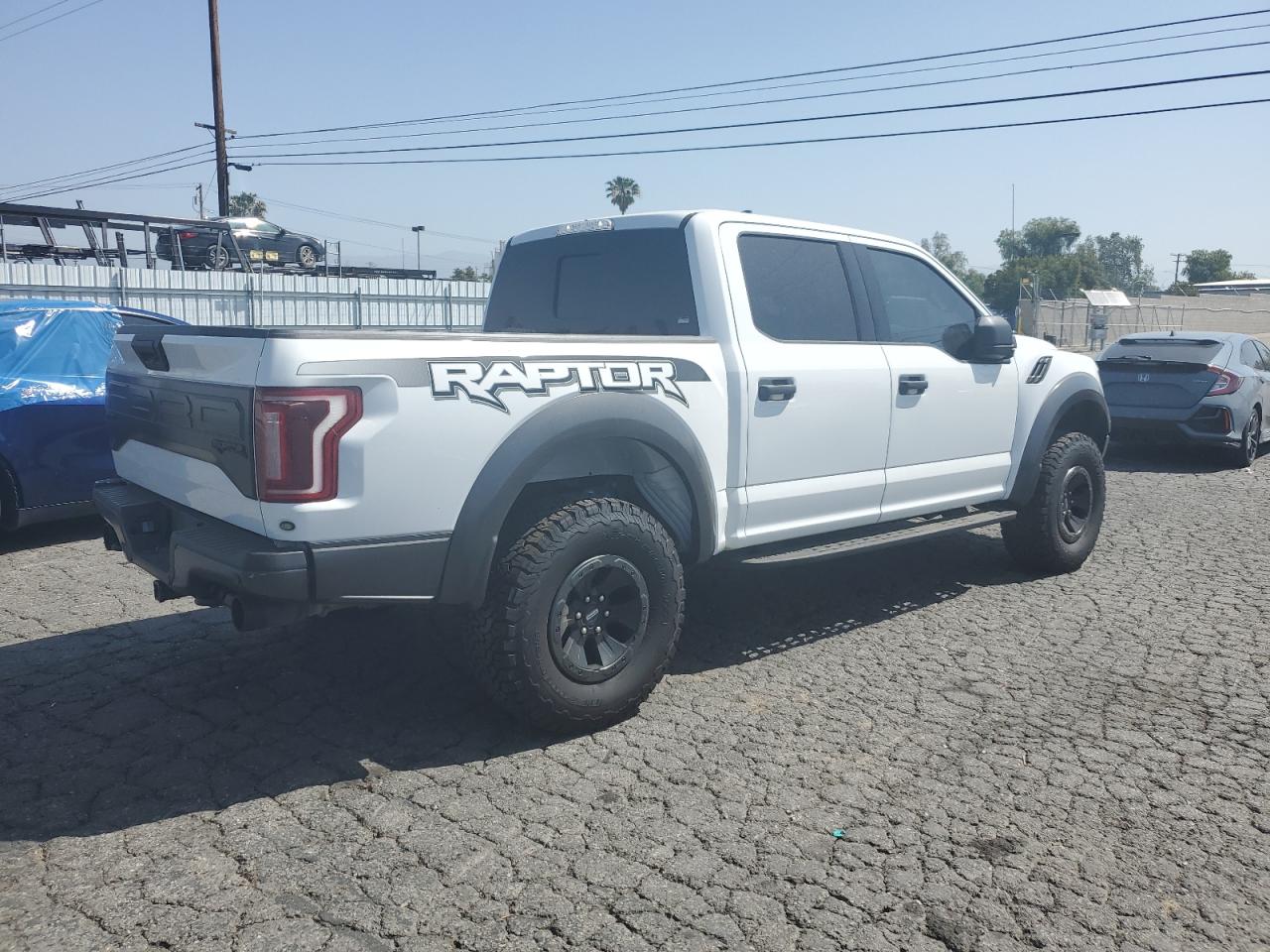 Photo 2 VIN: 1FTFW1RG1HFB66020 - FORD F-150 