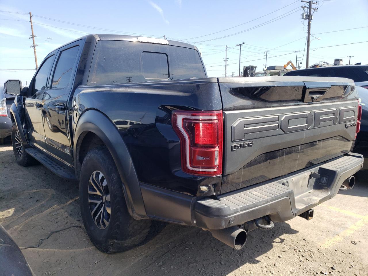 Photo 2 VIN: 1FTFW1RG3KFA14814 - FORD F-150 