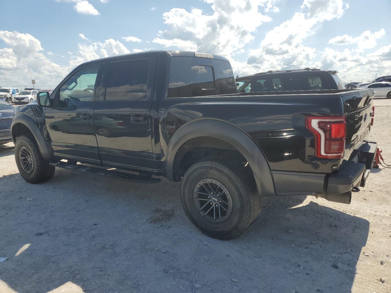 Photo 1 VIN: 1FTFW1RG4KFA61267 - FORD F-150 