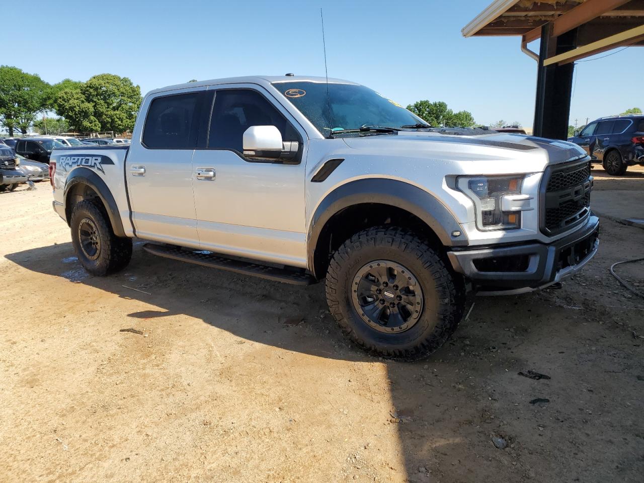 Photo 3 VIN: 1FTFW1RG9JFB20988 - FORD F-150 