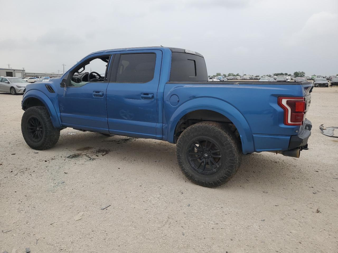 Photo 1 VIN: 1FTFW1RGXKFA61130 - FORD F-150 