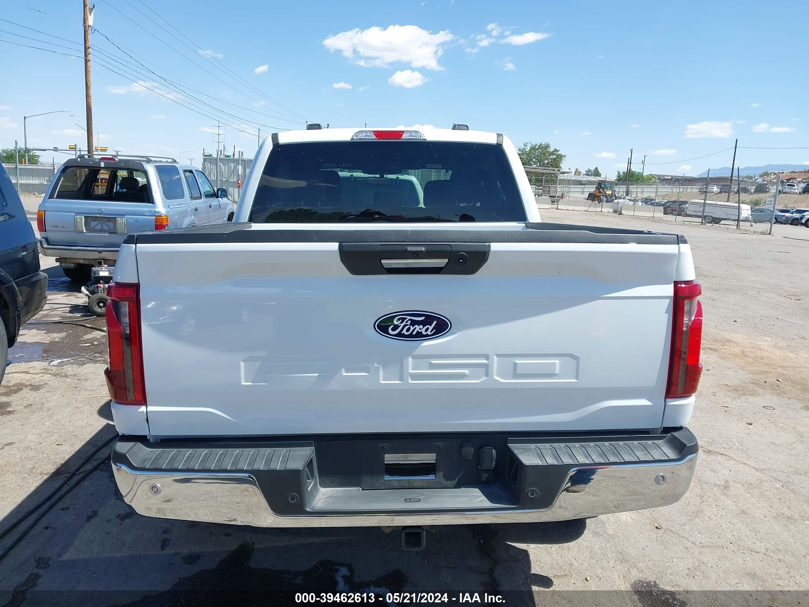 Photo 14 VIN: 1FTFW3LD0RFA27105 - FORD F-150 