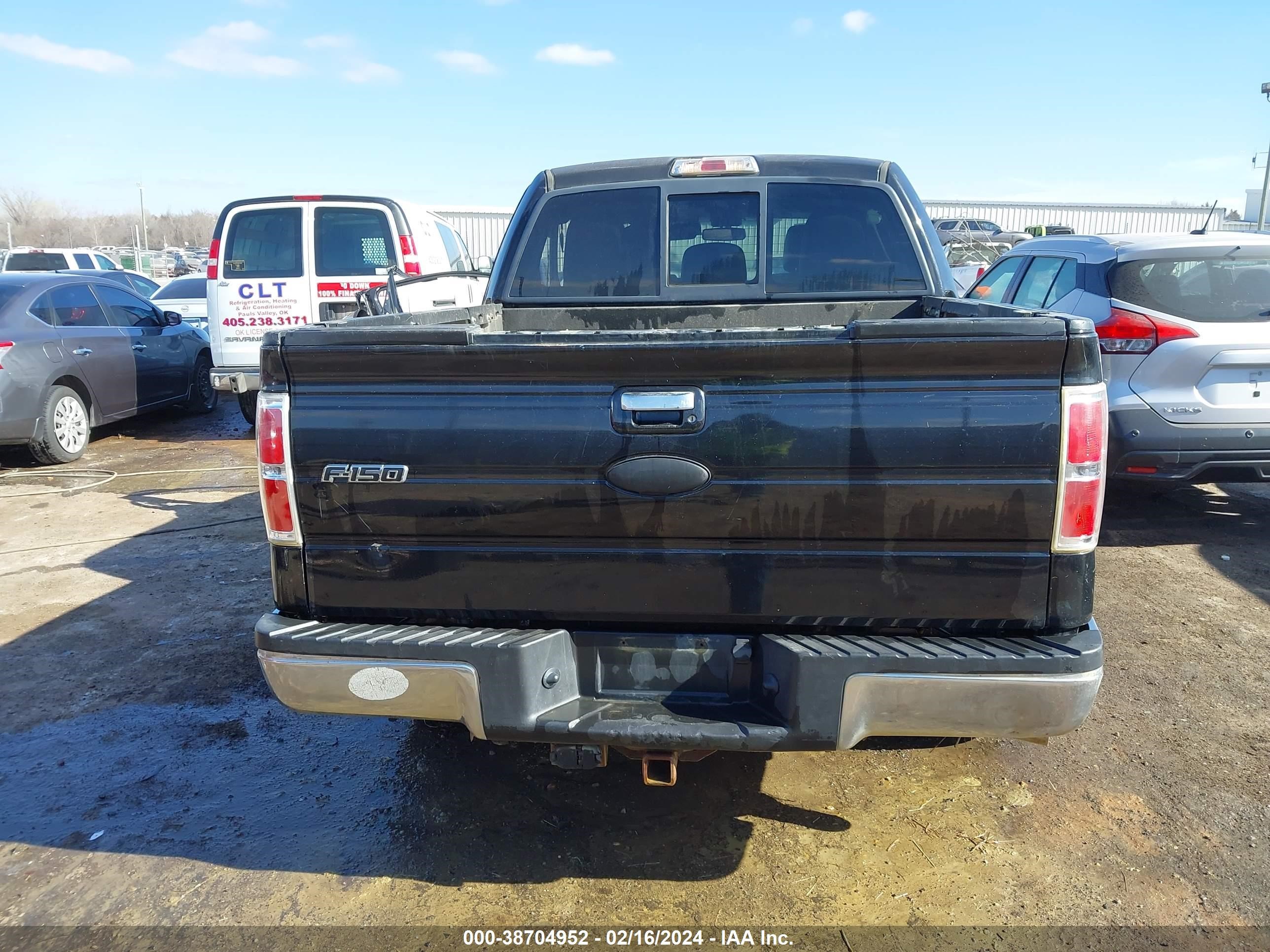 Photo 16 VIN: 1FTFWICT1CTD10171 - FORD F-150 