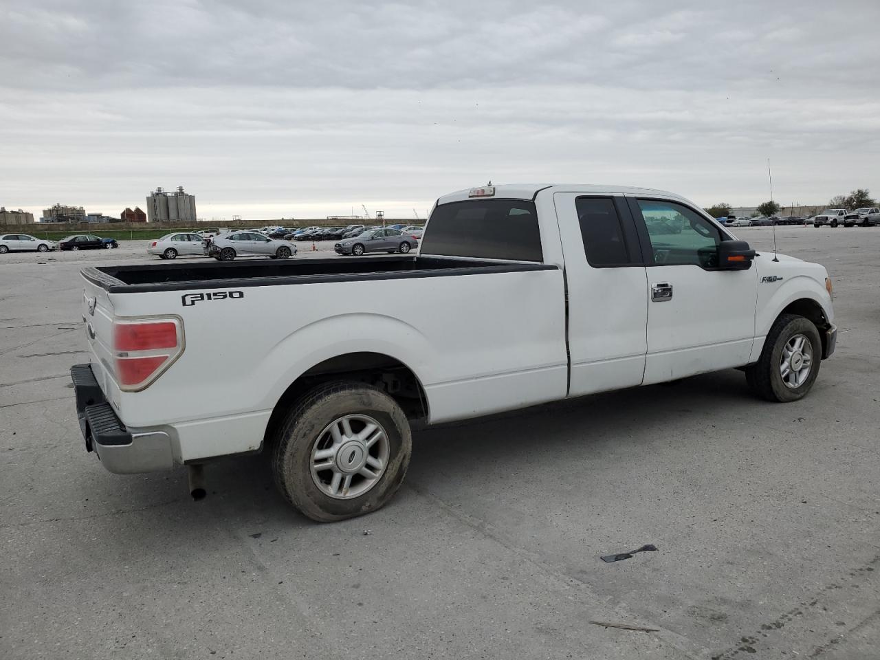 Photo 2 VIN: 1FTFX1CFXCKE10311 - FORD F-150 