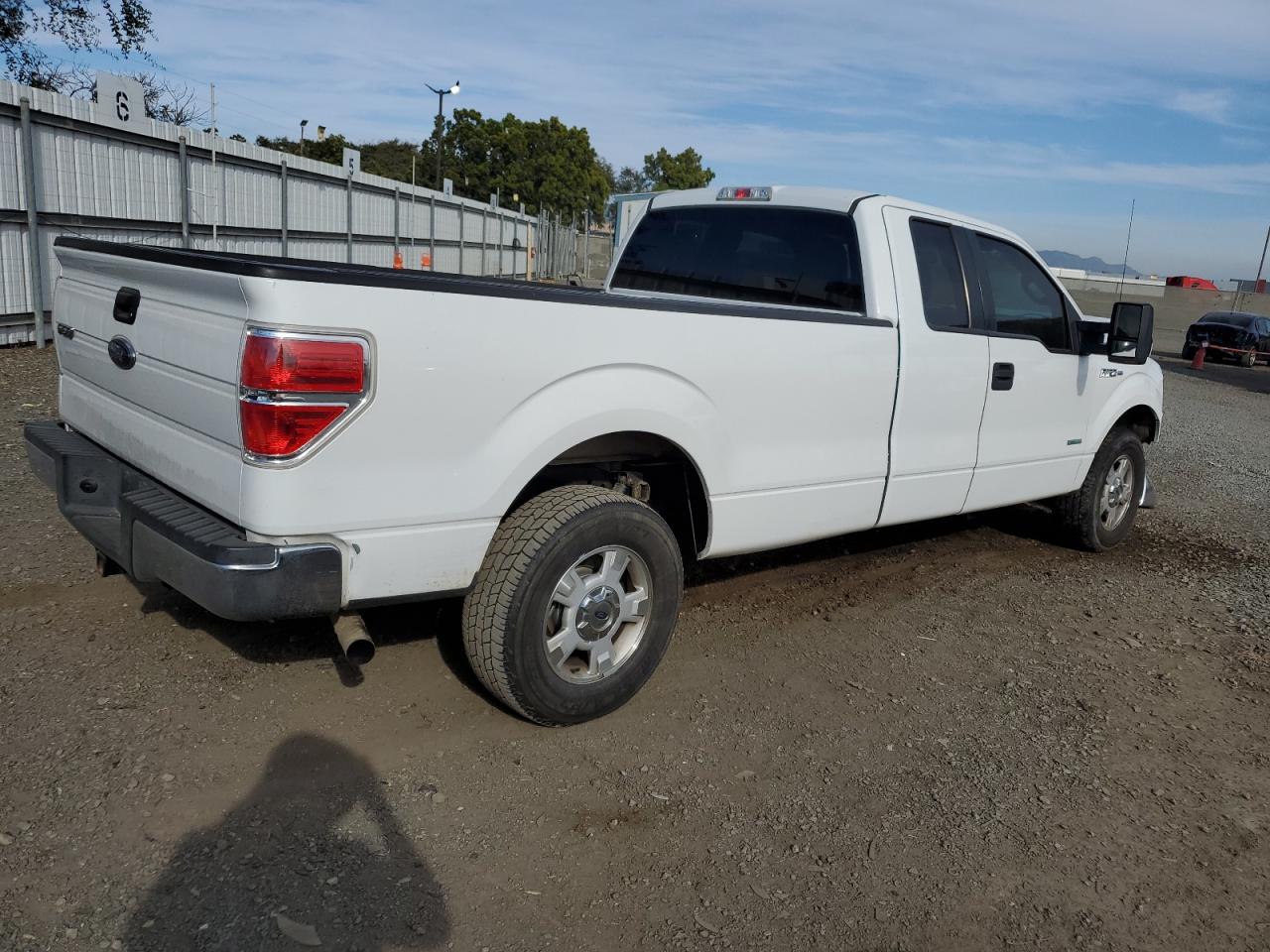 Photo 2 VIN: 1FTFX1CT3DKF66729 - FORD F-150 