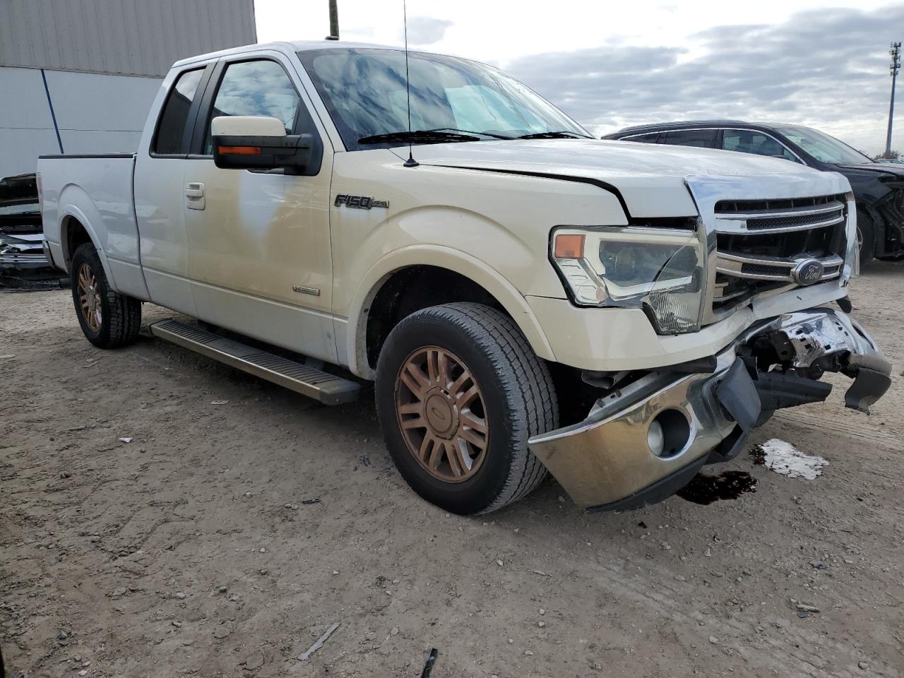 Photo 3 VIN: 1FTFX1CT7DFD38225 - FORD F-150 