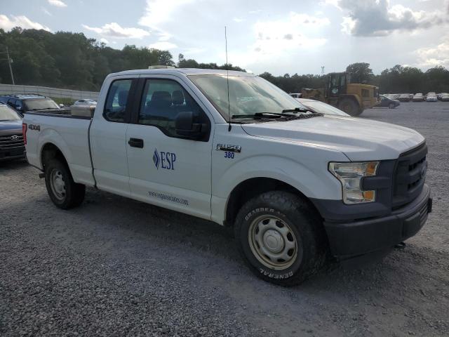 Photo 3 VIN: 1FTFX1EF1FKF19144 - FORD F150 XL 