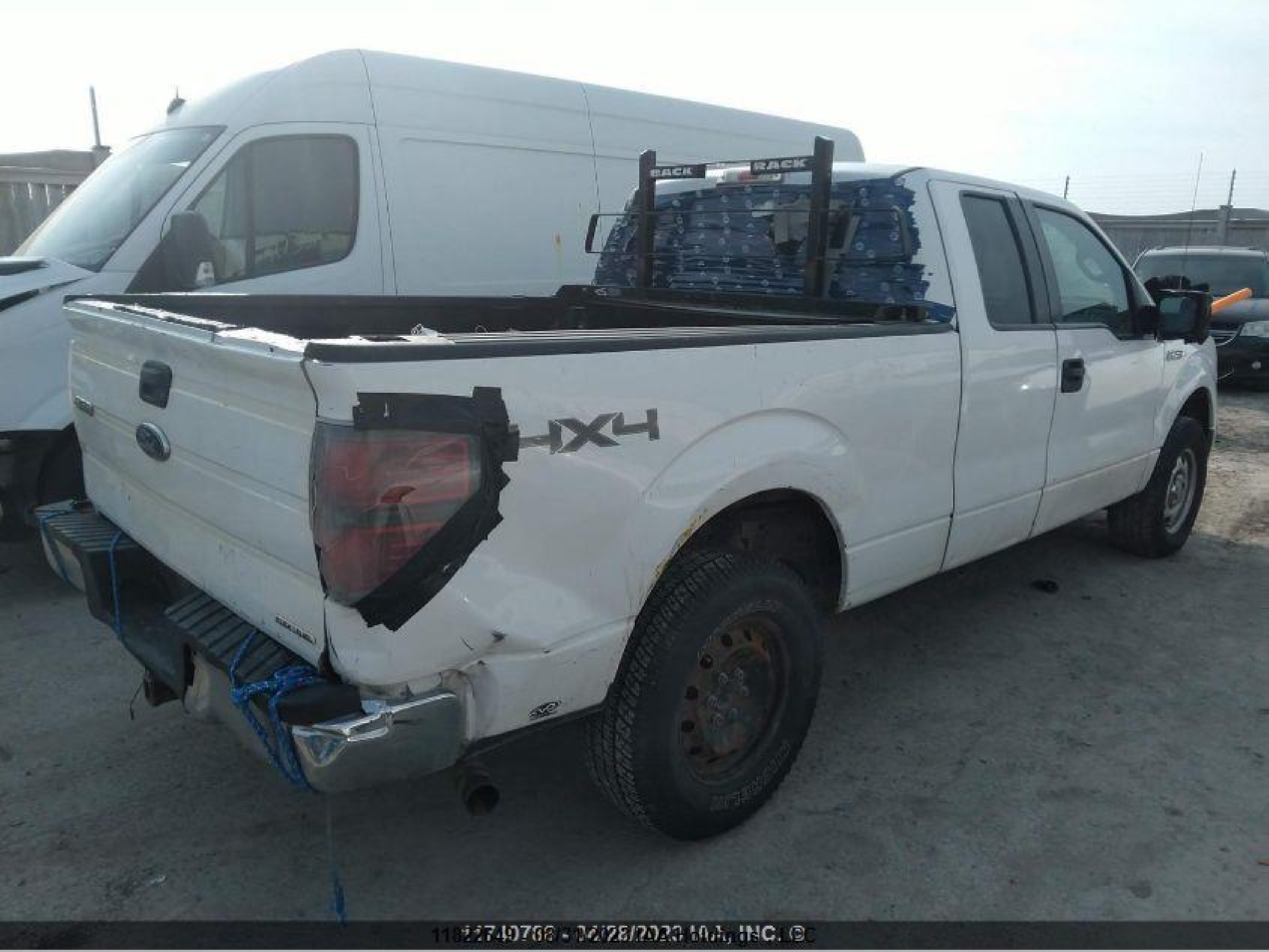 Photo 3 VIN: 1FTFX1EF3DFC07610 - FORD F-150 