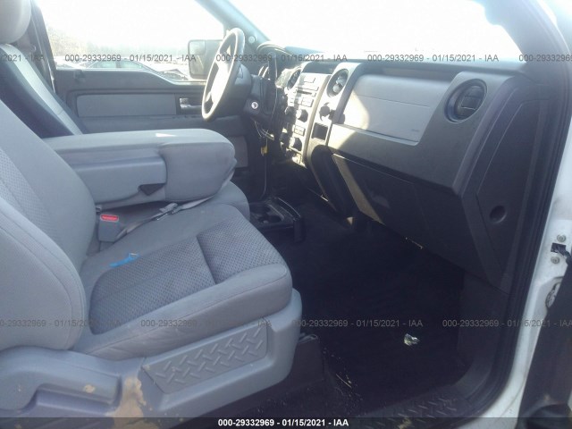 Photo 4 VIN: 1FTFX1EF5DFB79700 - FORD F-150 