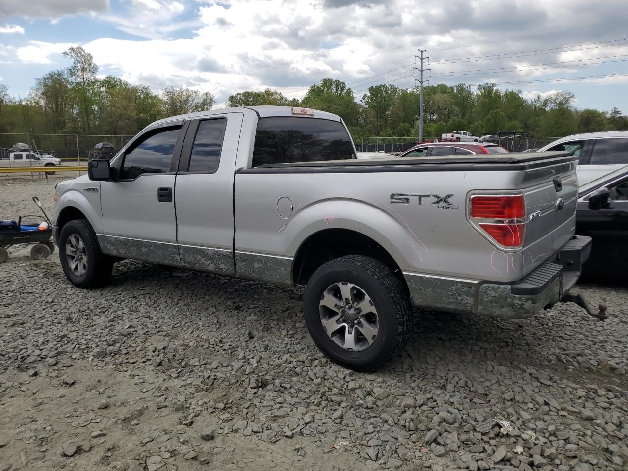 Photo 1 VIN: 1FTFX1EF7DFC18237 - FORD F-150 