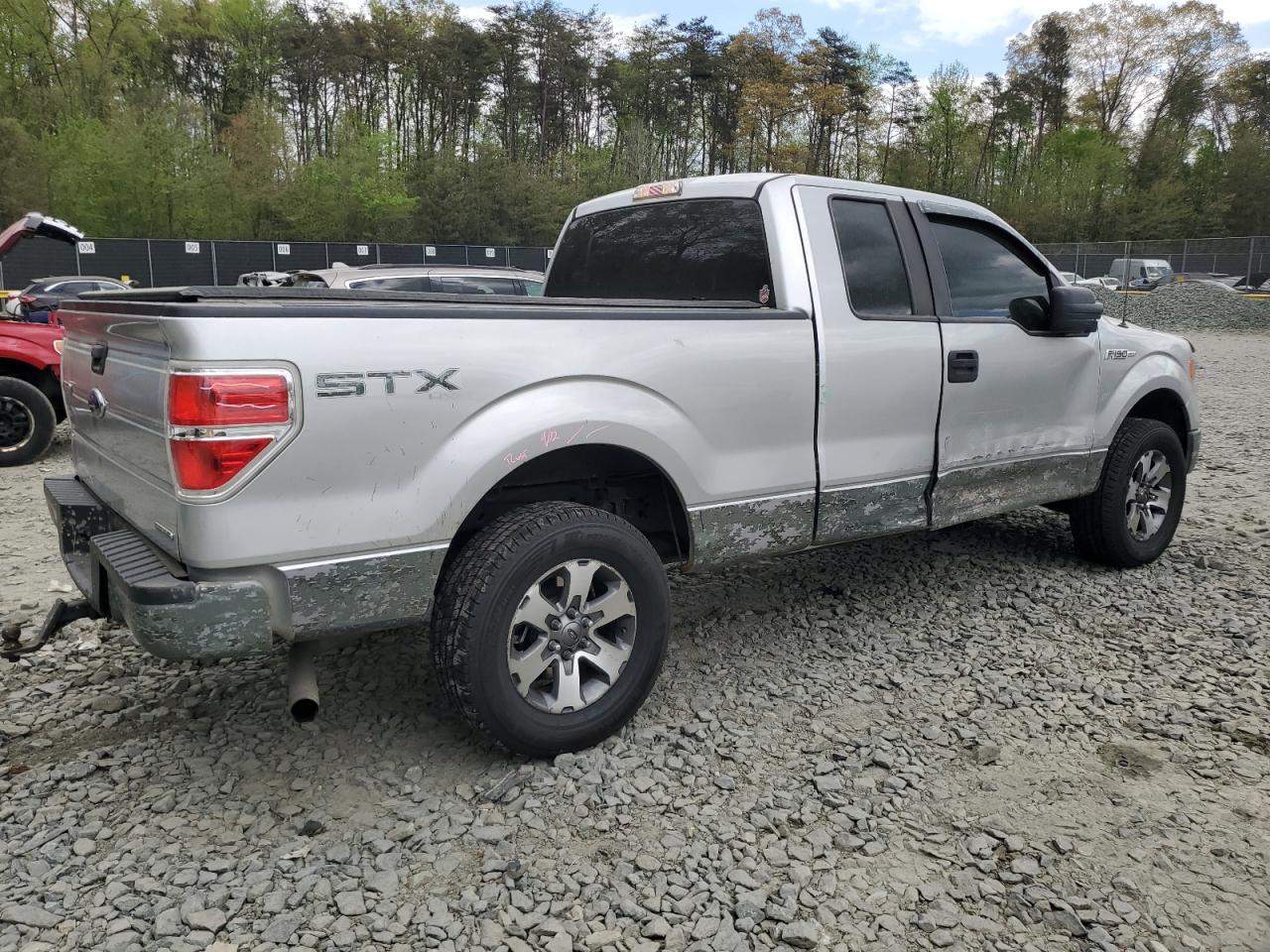 Photo 2 VIN: 1FTFX1EF7DFC18237 - FORD F-150 