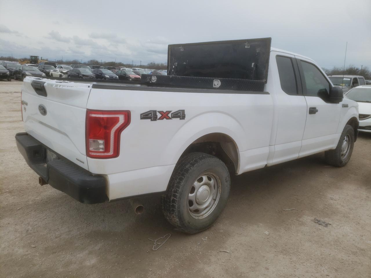 Photo 2 VIN: 1FTFX1EF9GKE61639 - FORD F-150 