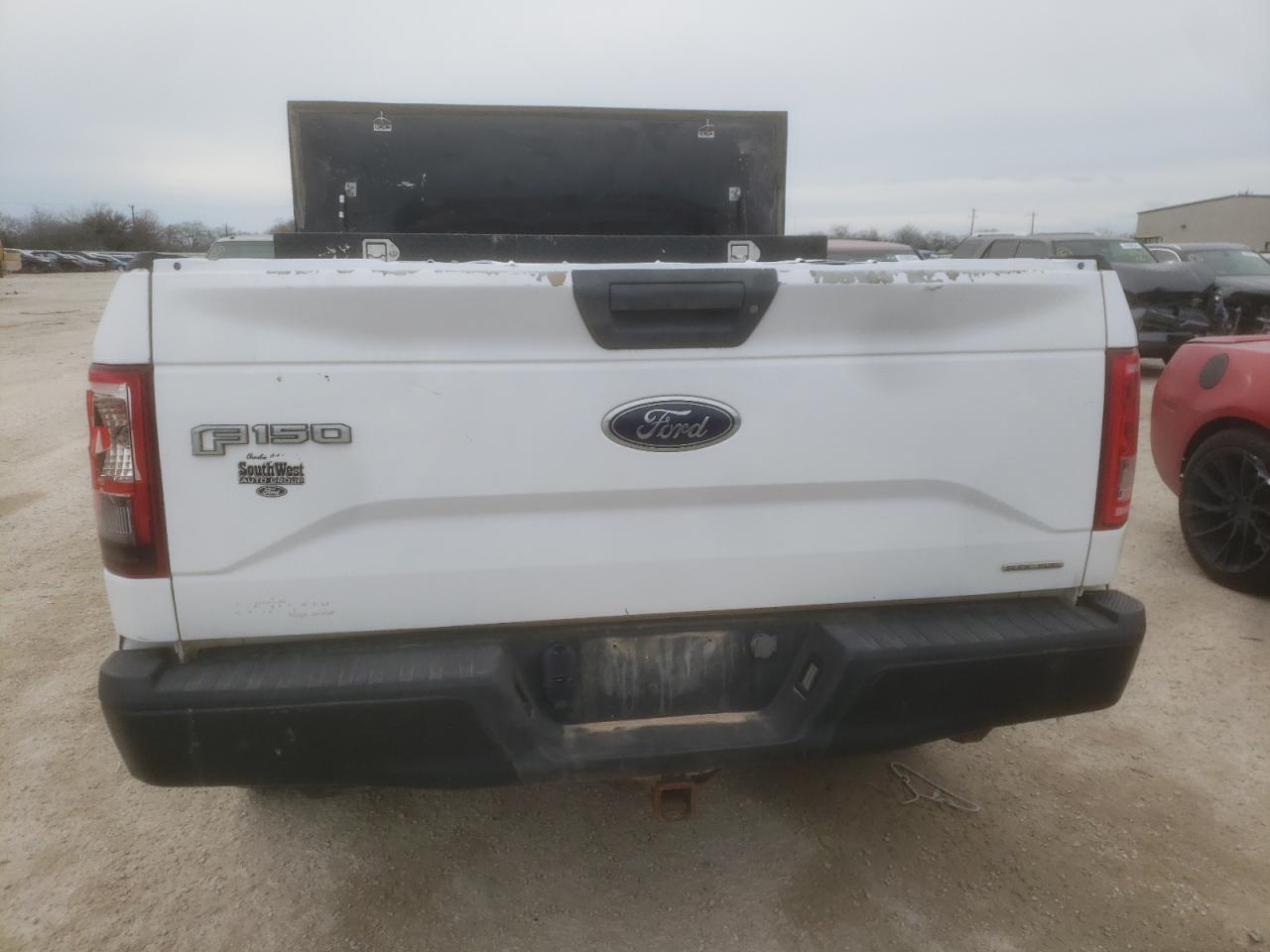 Photo 5 VIN: 1FTFX1EF9GKE61639 - FORD F-150 