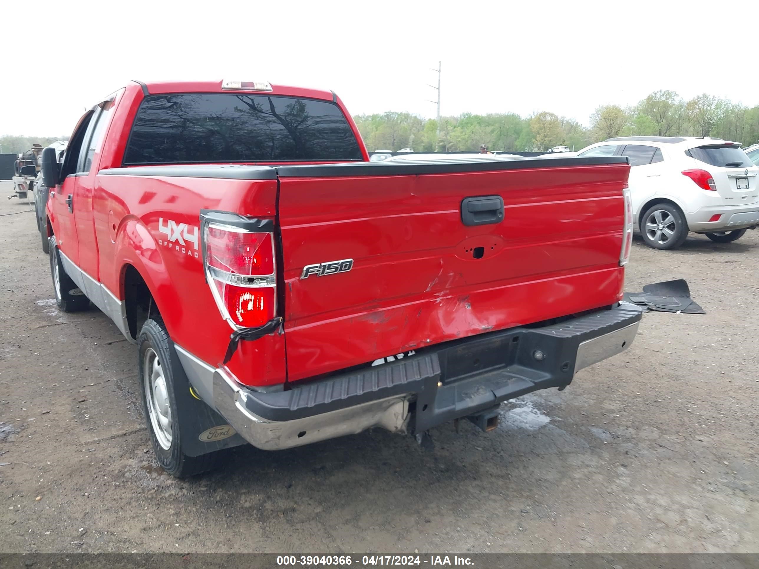 Photo 5 VIN: 1FTFX1ET4BFC32745 - FORD F-150 