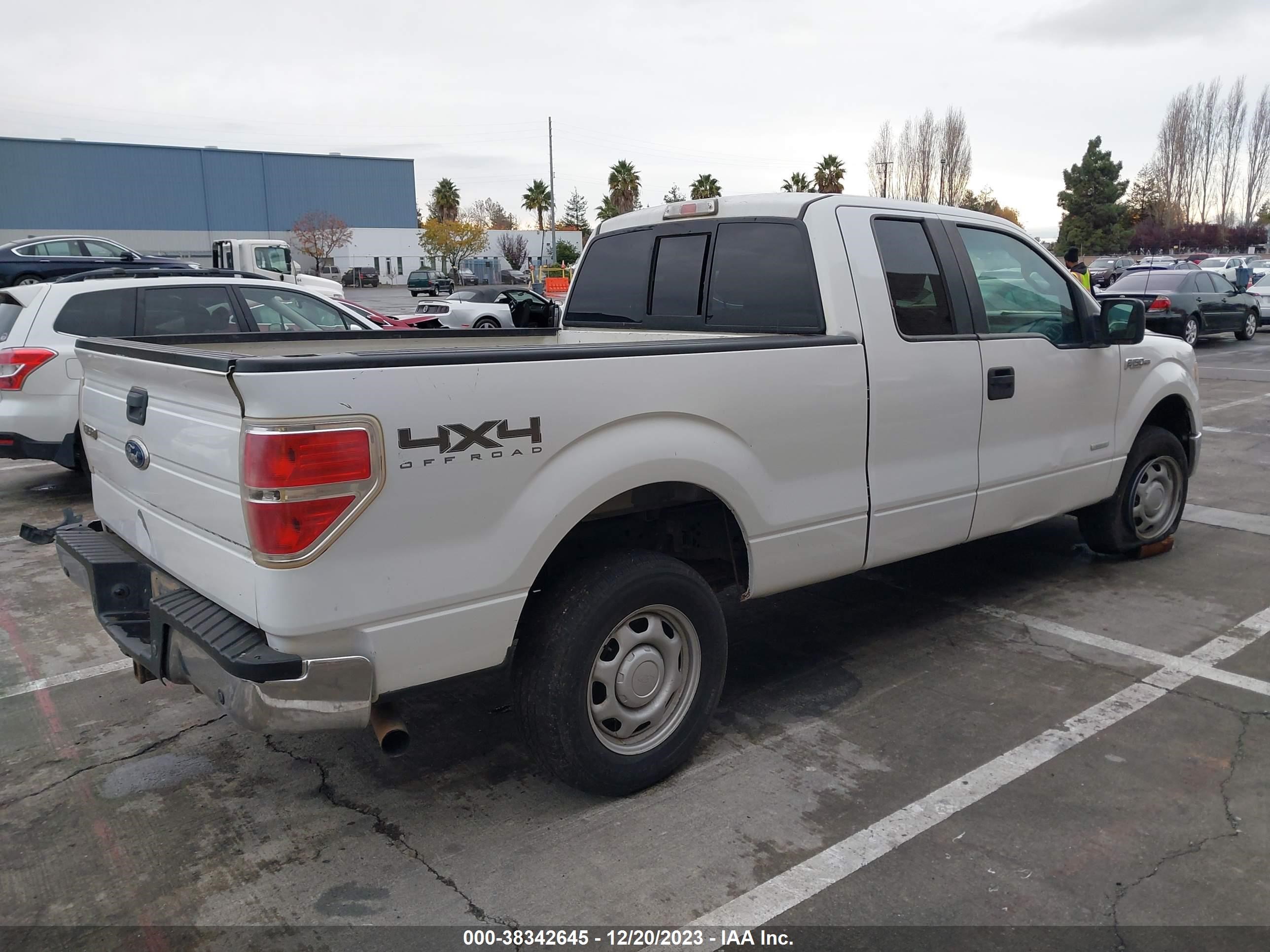 Photo 3 VIN: 1FTFX1ET7CKD69929 - FORD F-150 