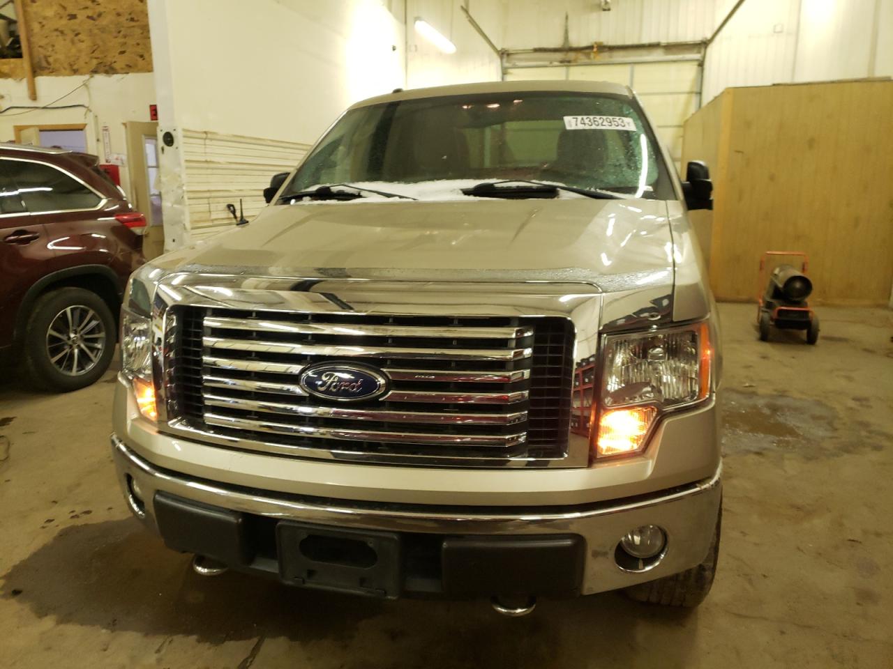 Photo 4 VIN: 1FTFX1EV7AKE70676 - FORD F-150 