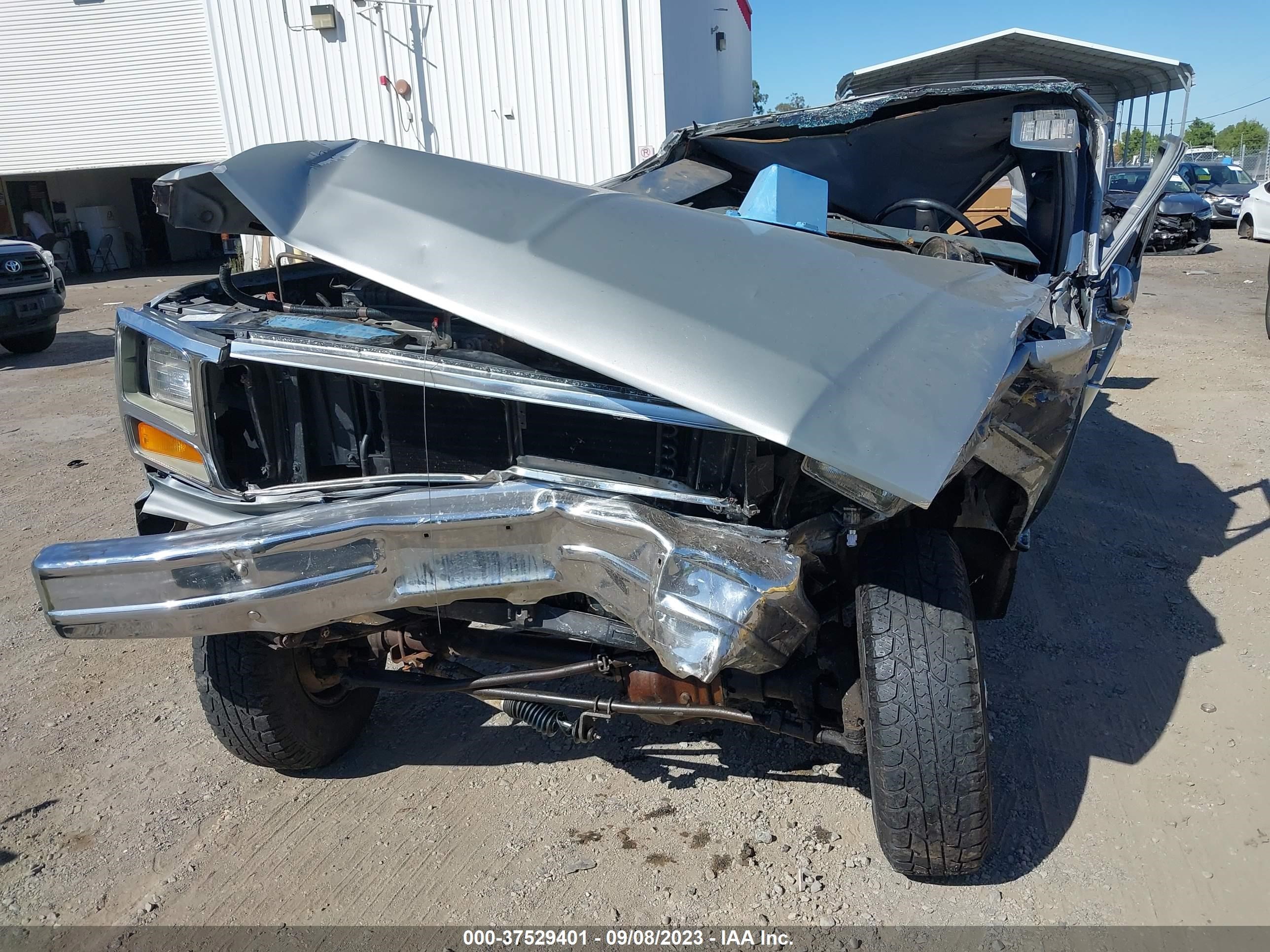 Photo 5 VIN: 1FTHF3619GPB45249 - FORD F350 