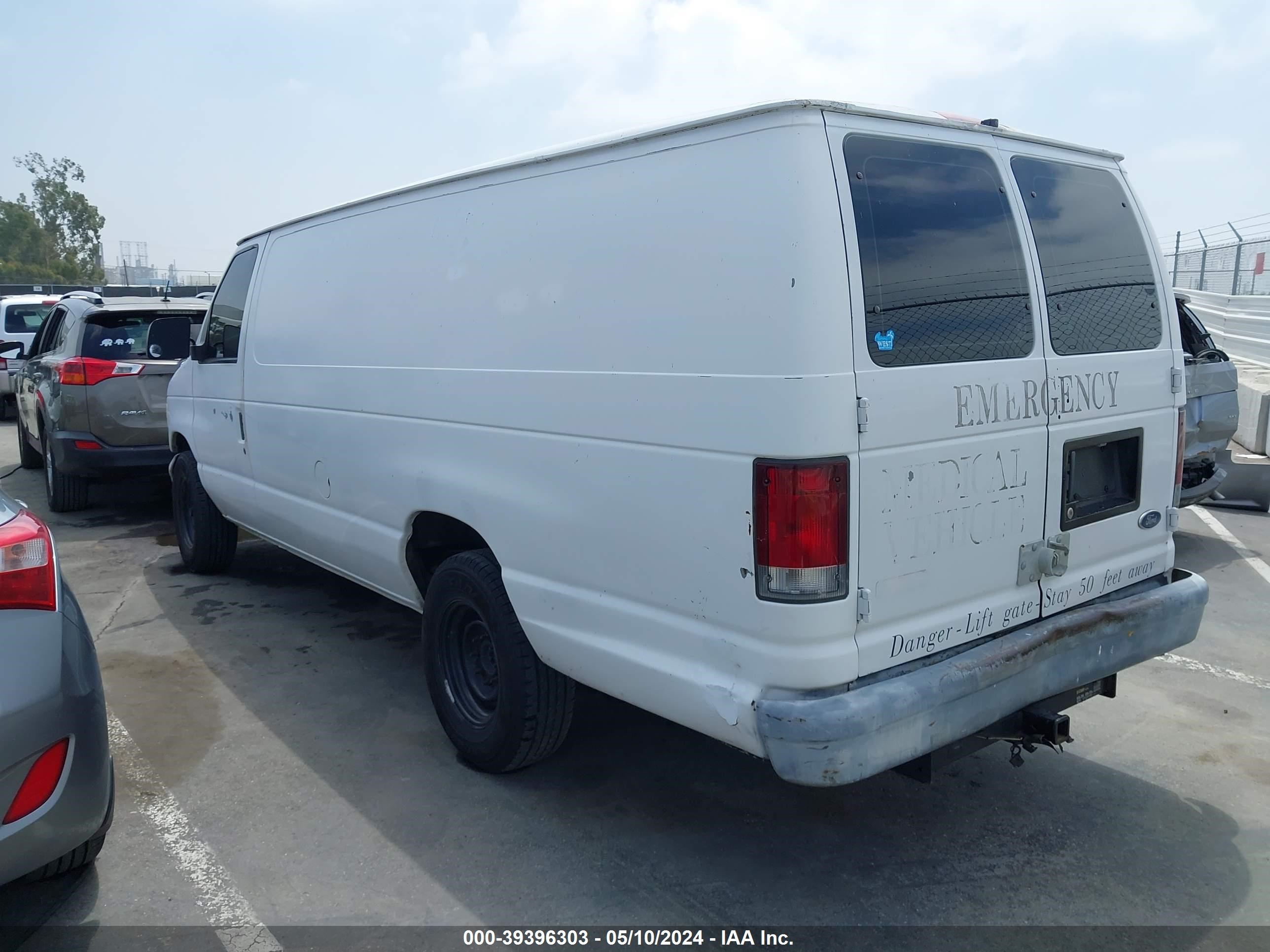 Photo 2 VIN: 1FTHS24H1THA15282 - FORD ECONOLINE 