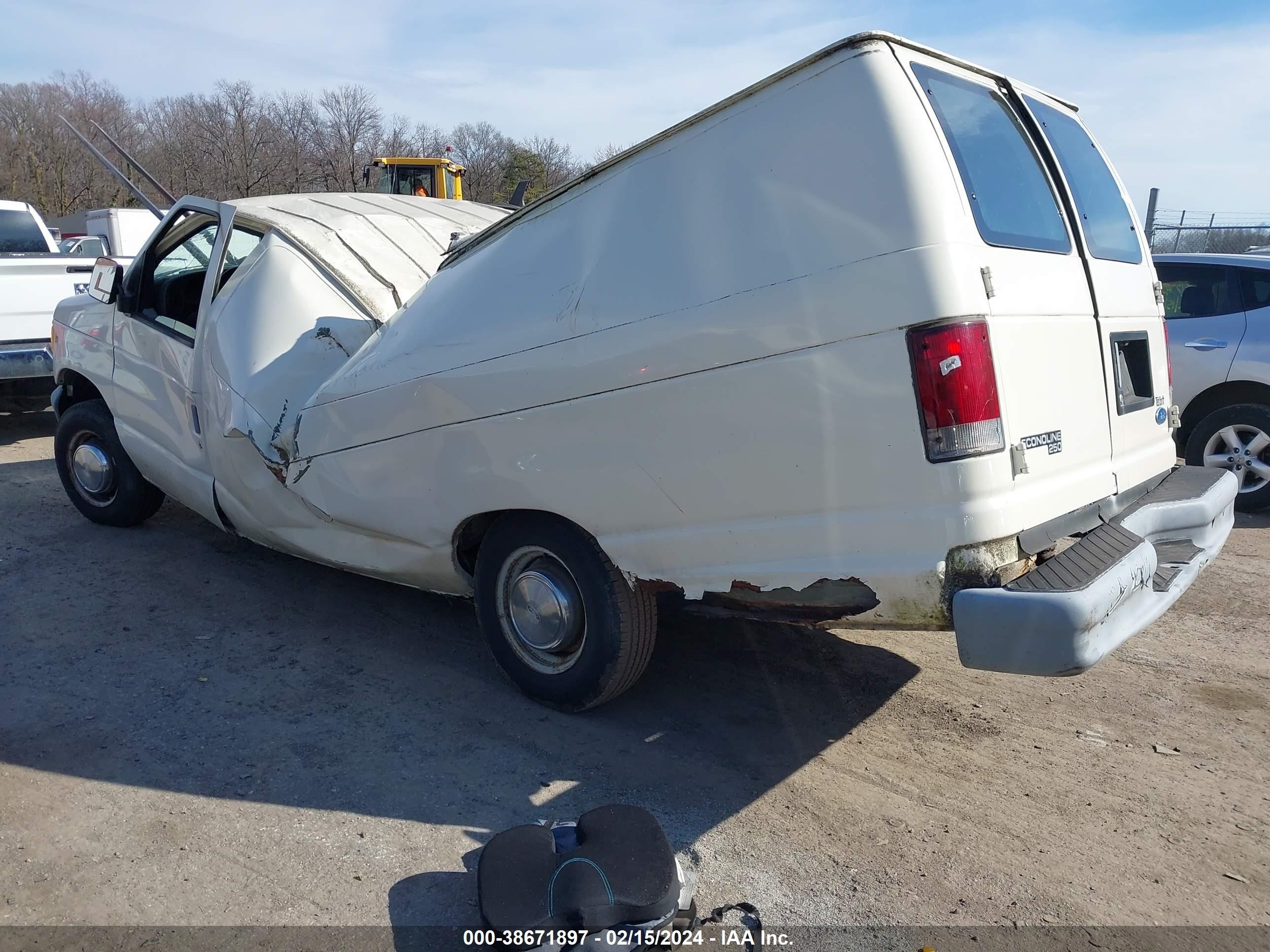 Photo 2 VIN: 1FTHS24L1VHB33310 - FORD ECONOLINE 