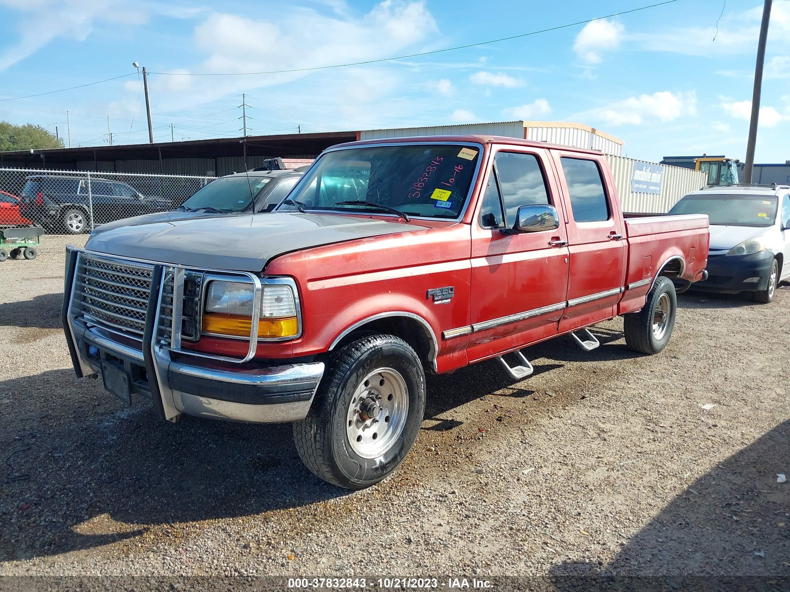 Photo 1 VIN: 1FTHW25F4TEA16252 - FORD F250 