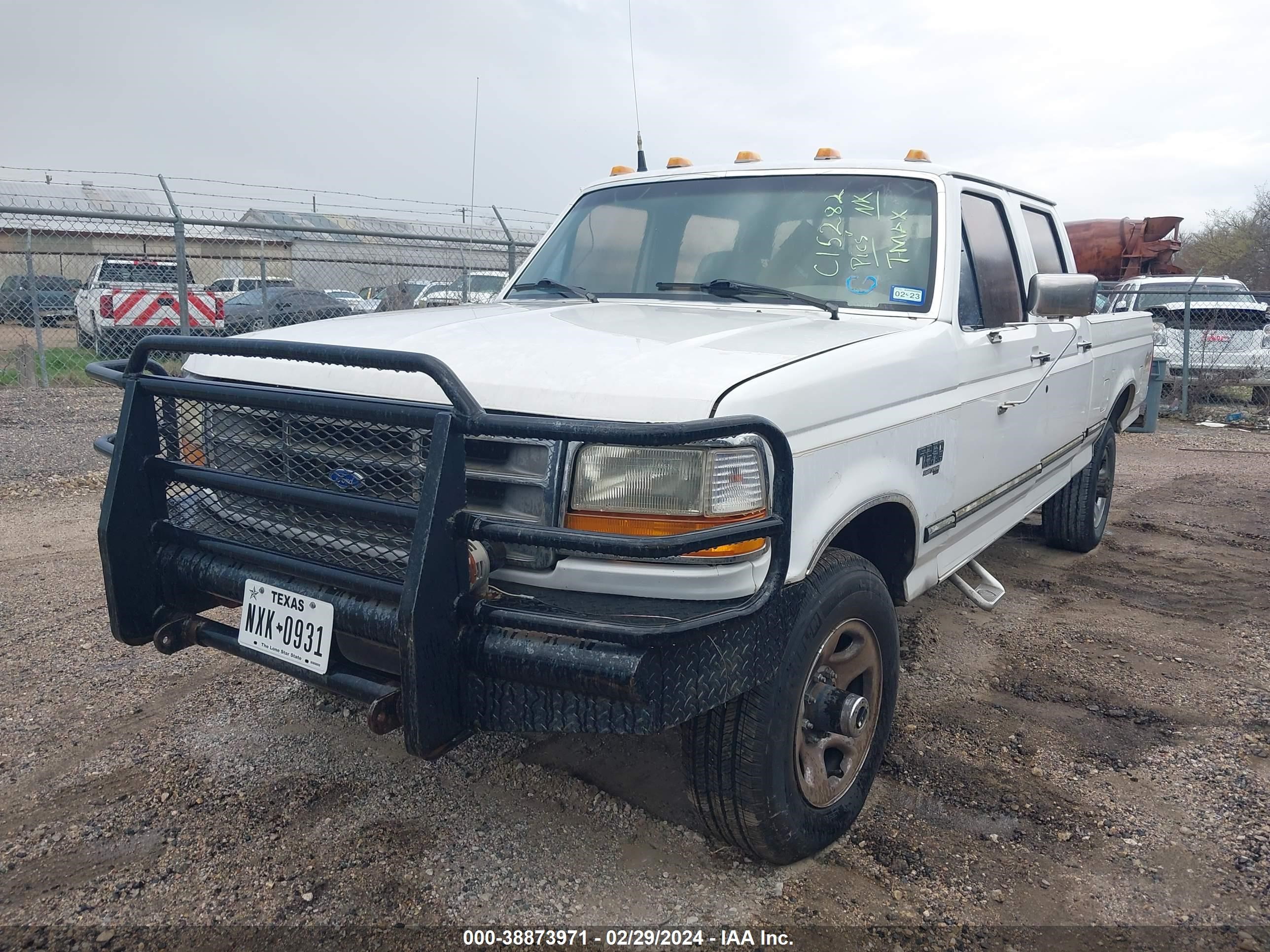 Photo 1 VIN: 1FTHW26F9VEC15282 - FORD F250 