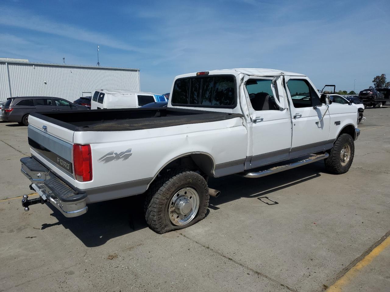 Photo 2 VIN: 1FTHW26G6TEB58528 - FORD F250 