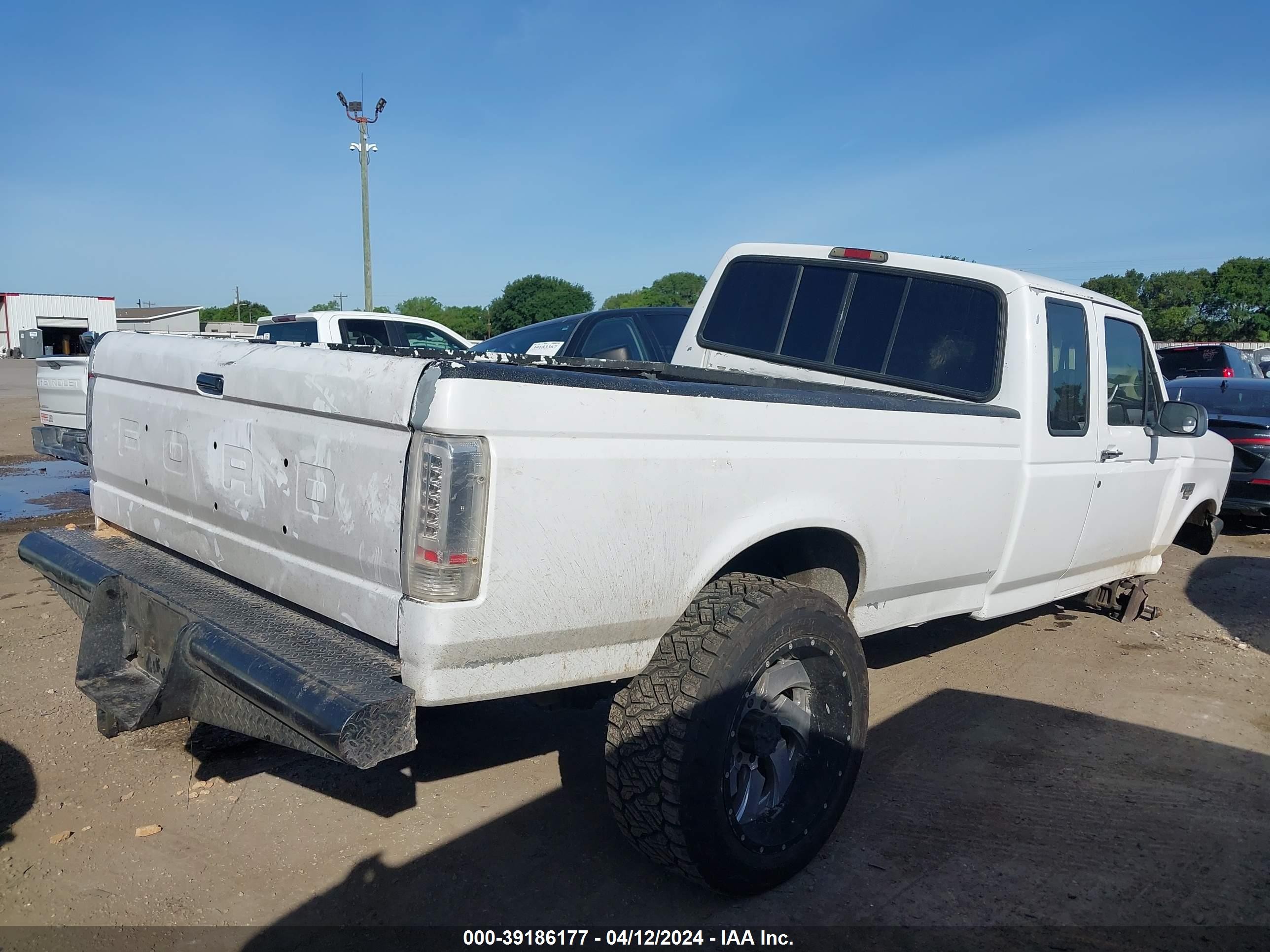 Photo 3 VIN: 1FTHX25F6TEA03547 - FORD F250 