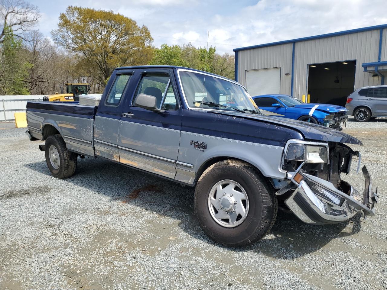 Photo 3 VIN: 1FTHX25F8SKB73151 - FORD F250 