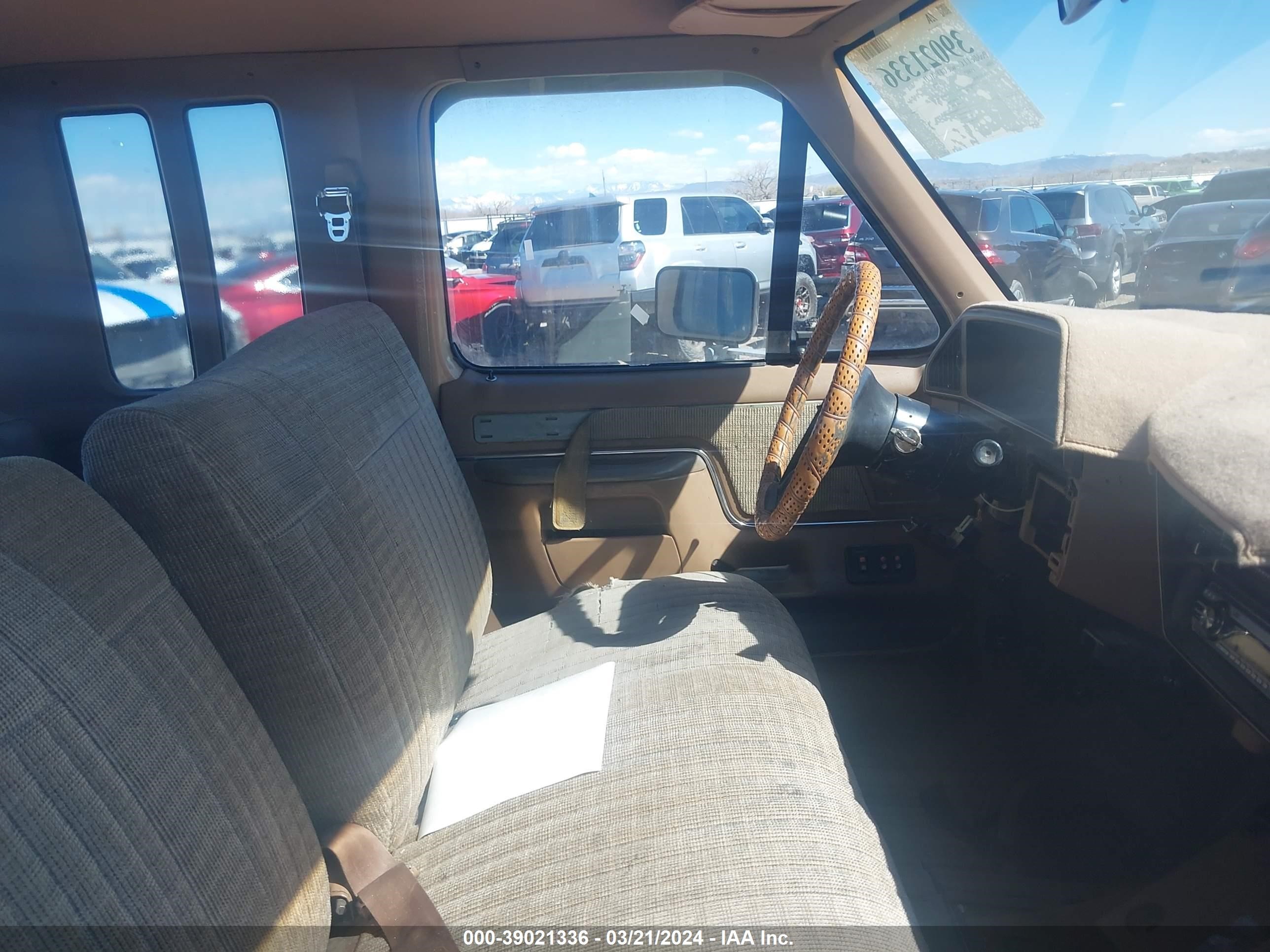 Photo 4 VIN: 1FTHX25G5JKA25952 - FORD F250 