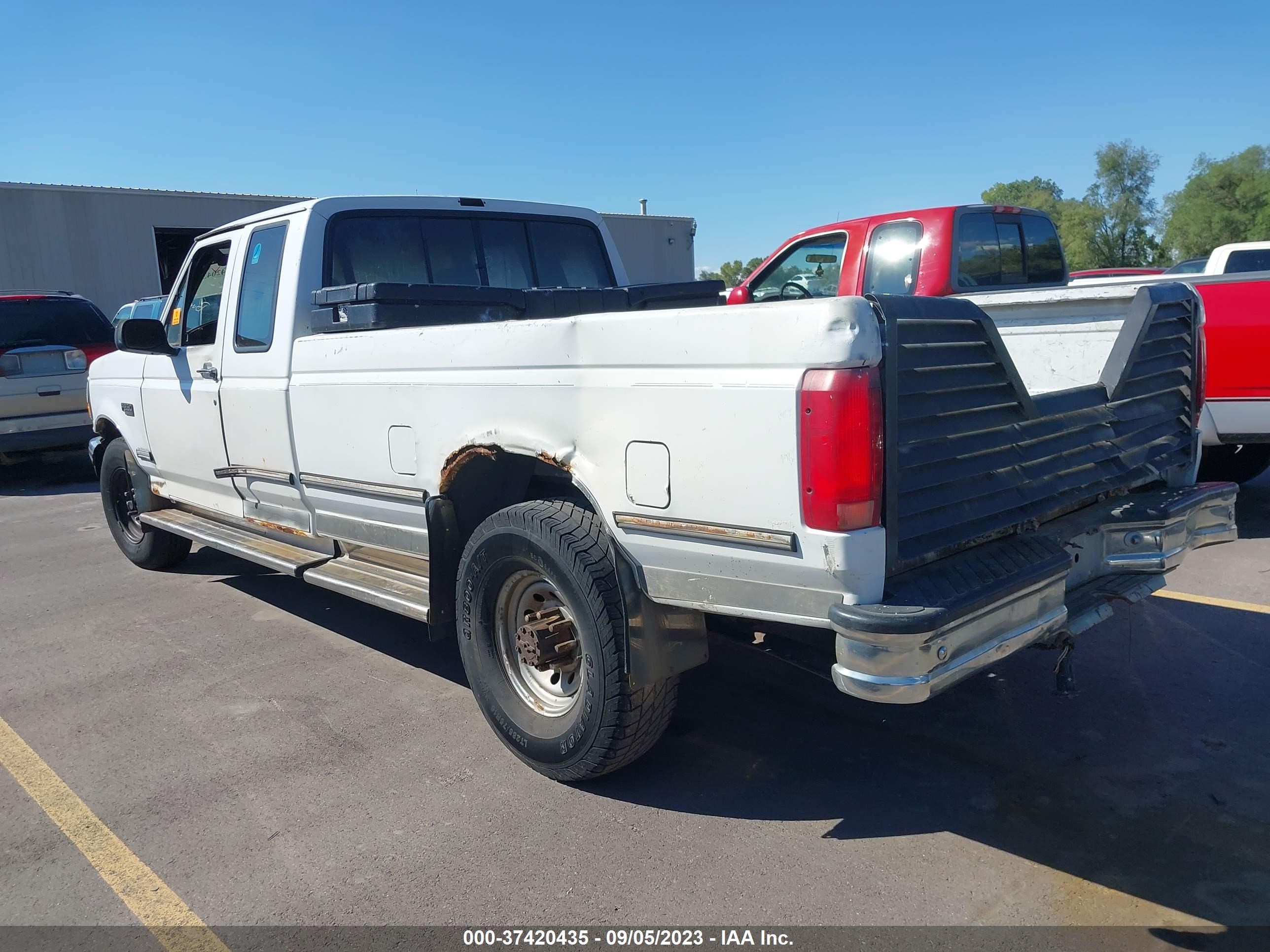 Photo 2 VIN: 1FTHX25G6NKB46513 - FORD F250 