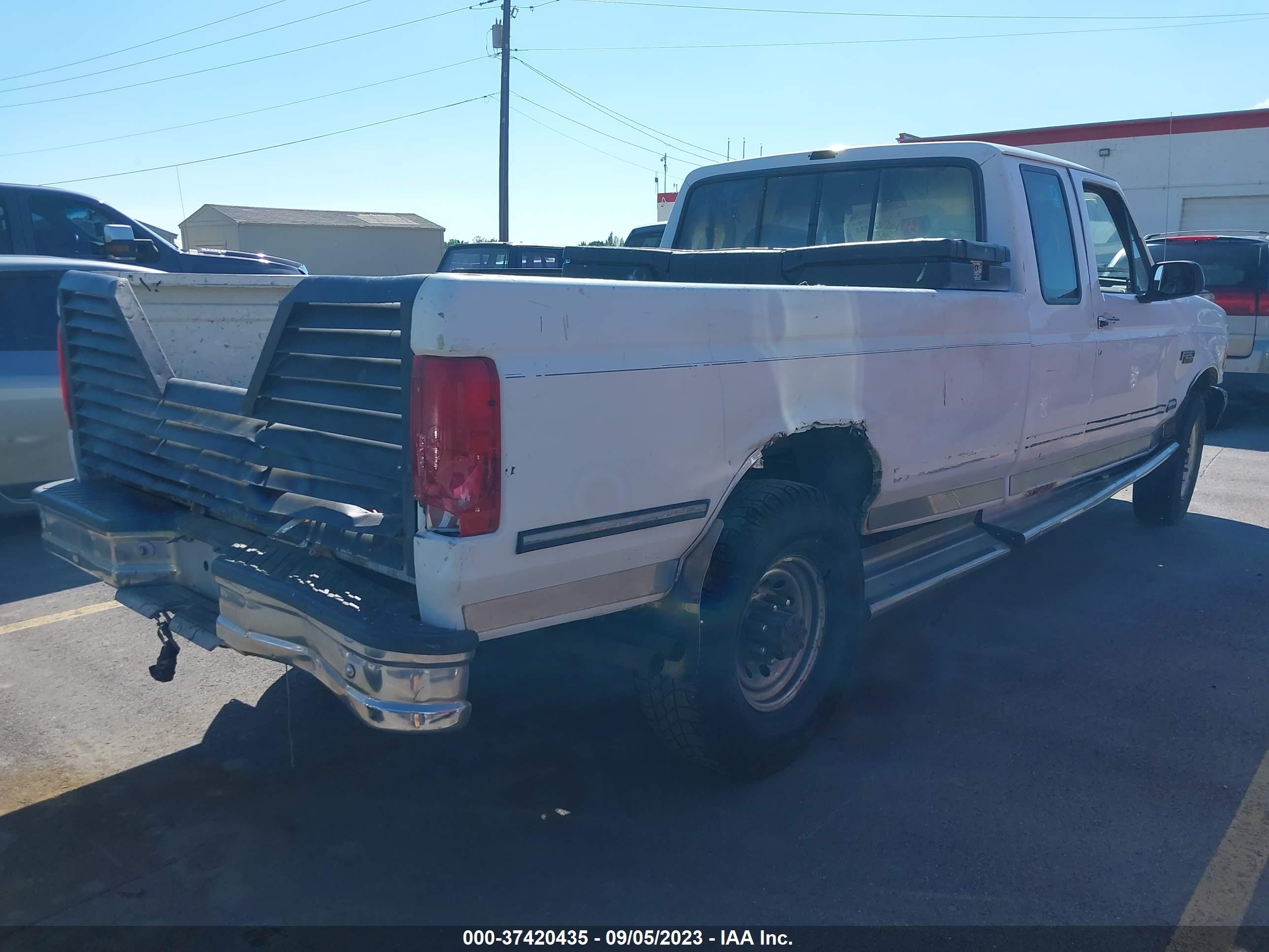 Photo 3 VIN: 1FTHX25G6NKB46513 - FORD F250 