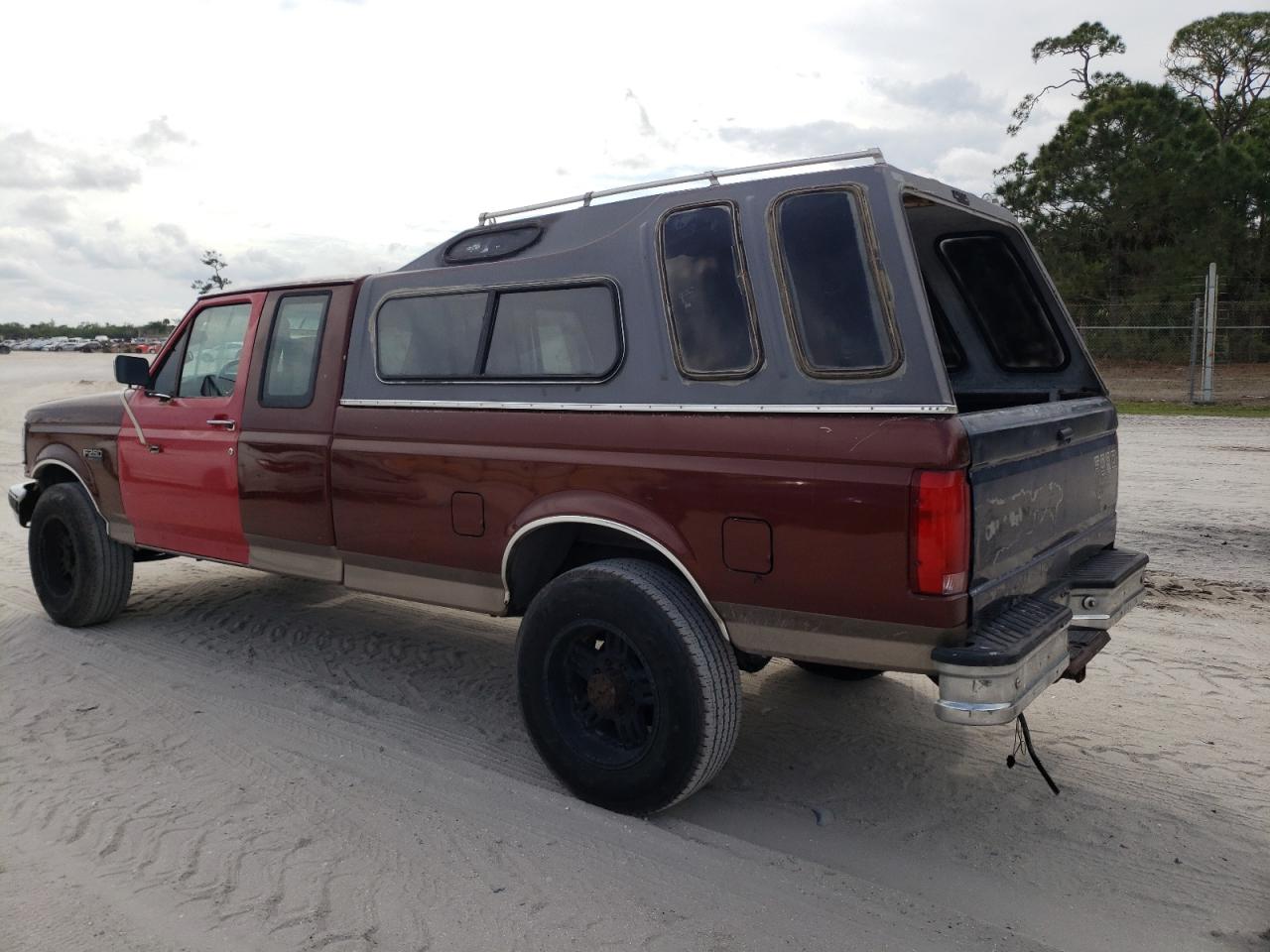 Photo 1 VIN: 1FTHX25K7RKB78686 - FORD F250 