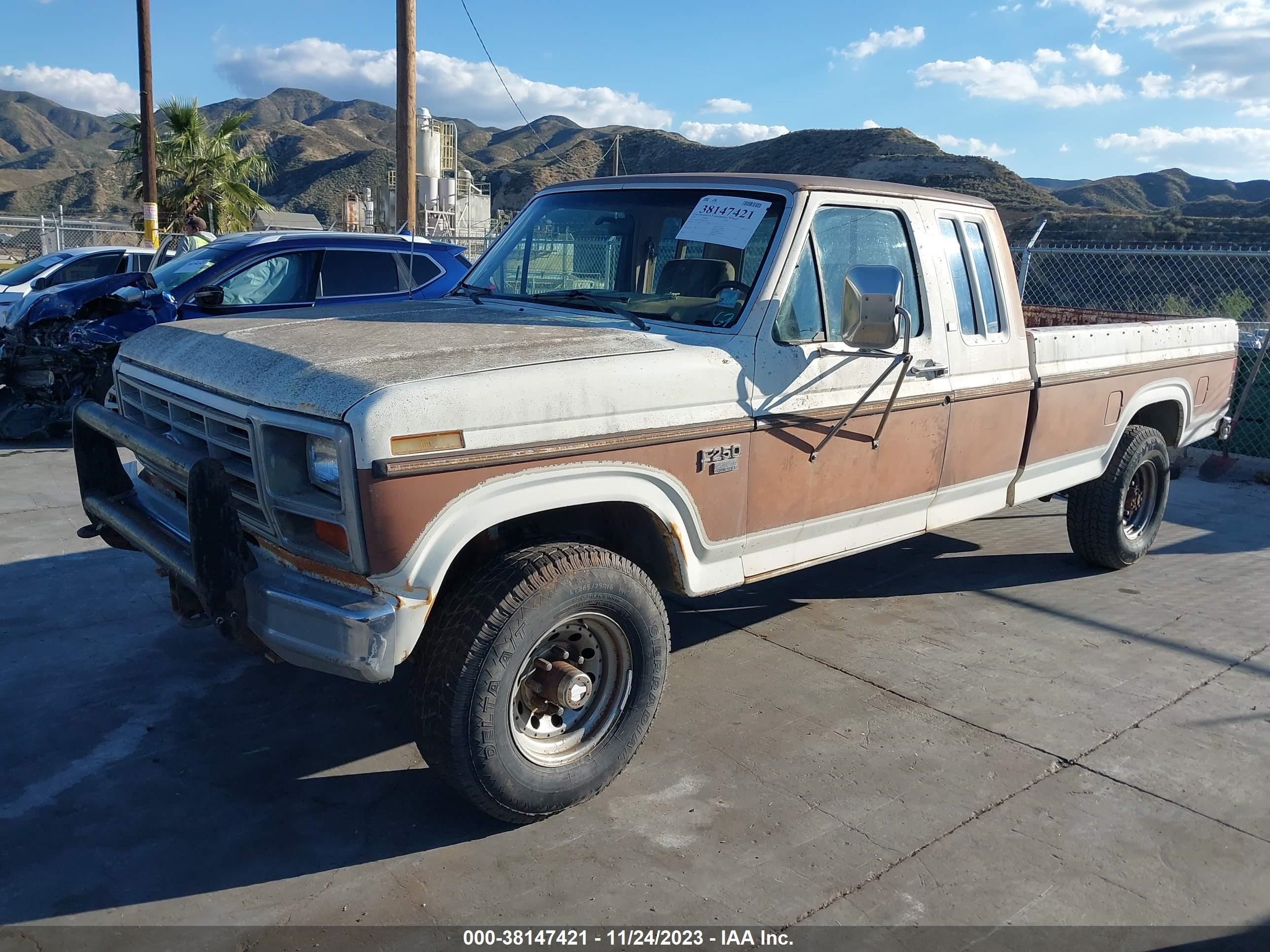 Photo 1 VIN: 1FTHX2613FKA39463 - FORD F250 