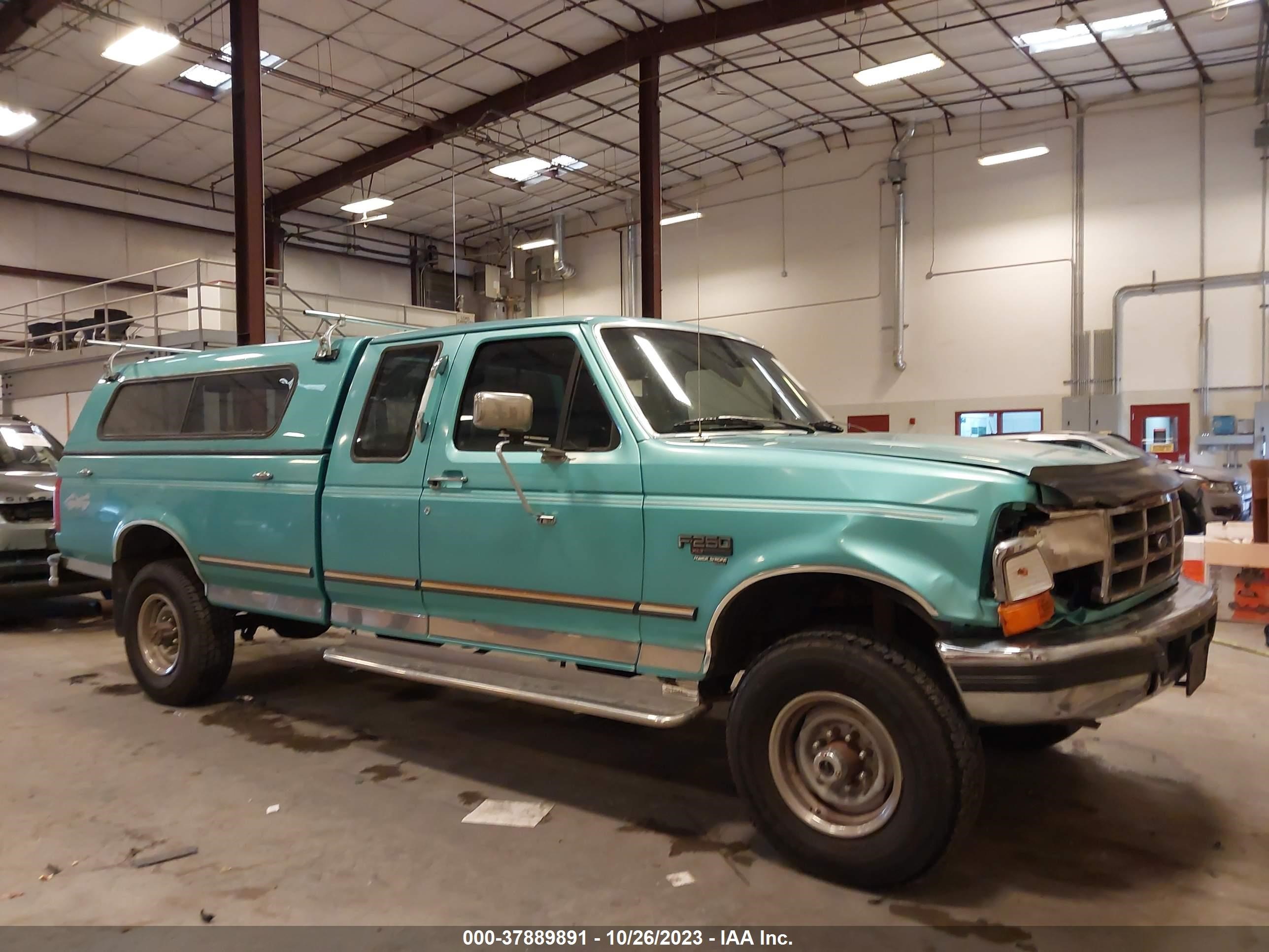 Photo 12 VIN: 1FTHX26F2TEA98882 - FORD F250 