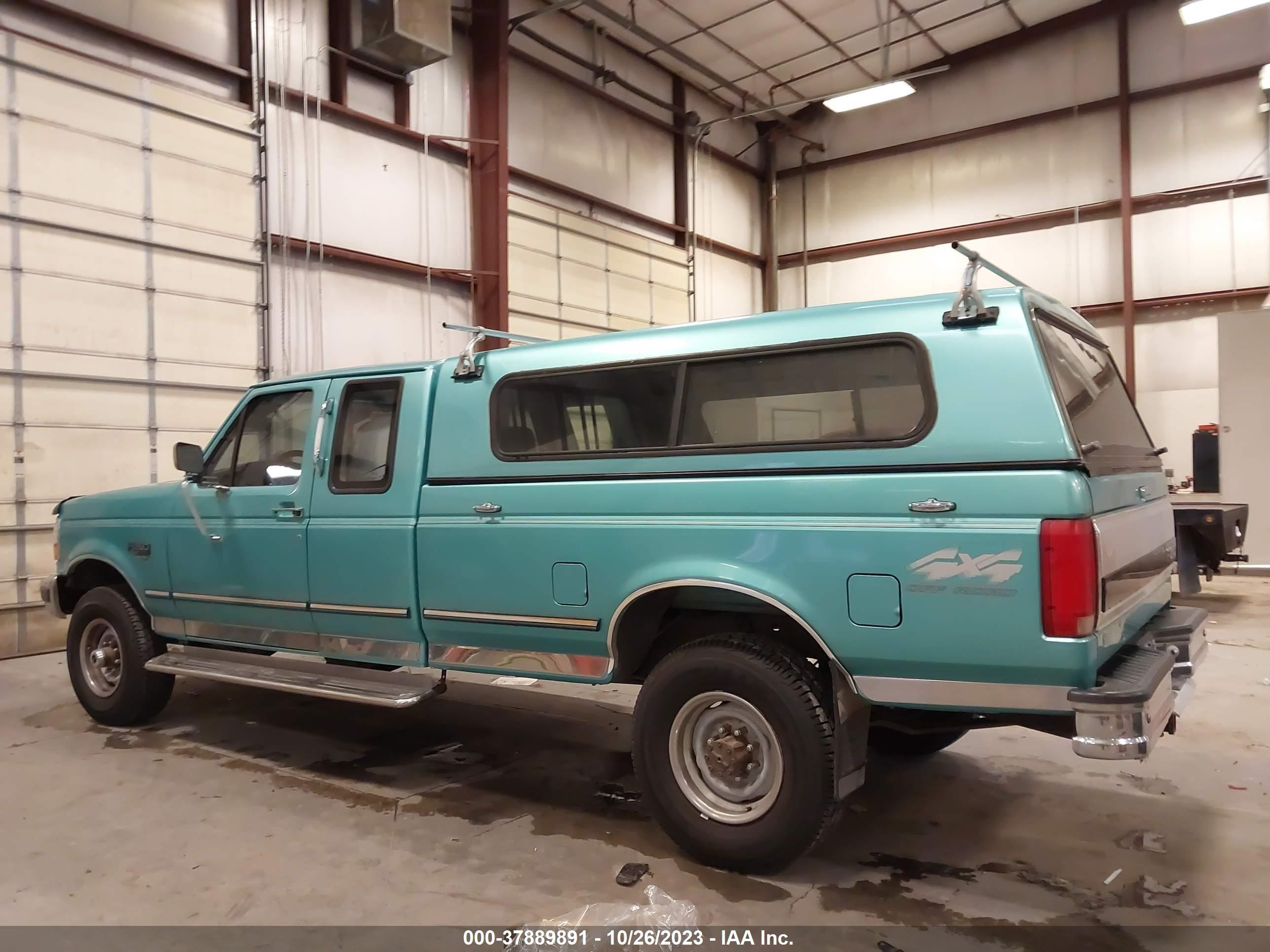 Photo 13 VIN: 1FTHX26F2TEA98882 - FORD F250 