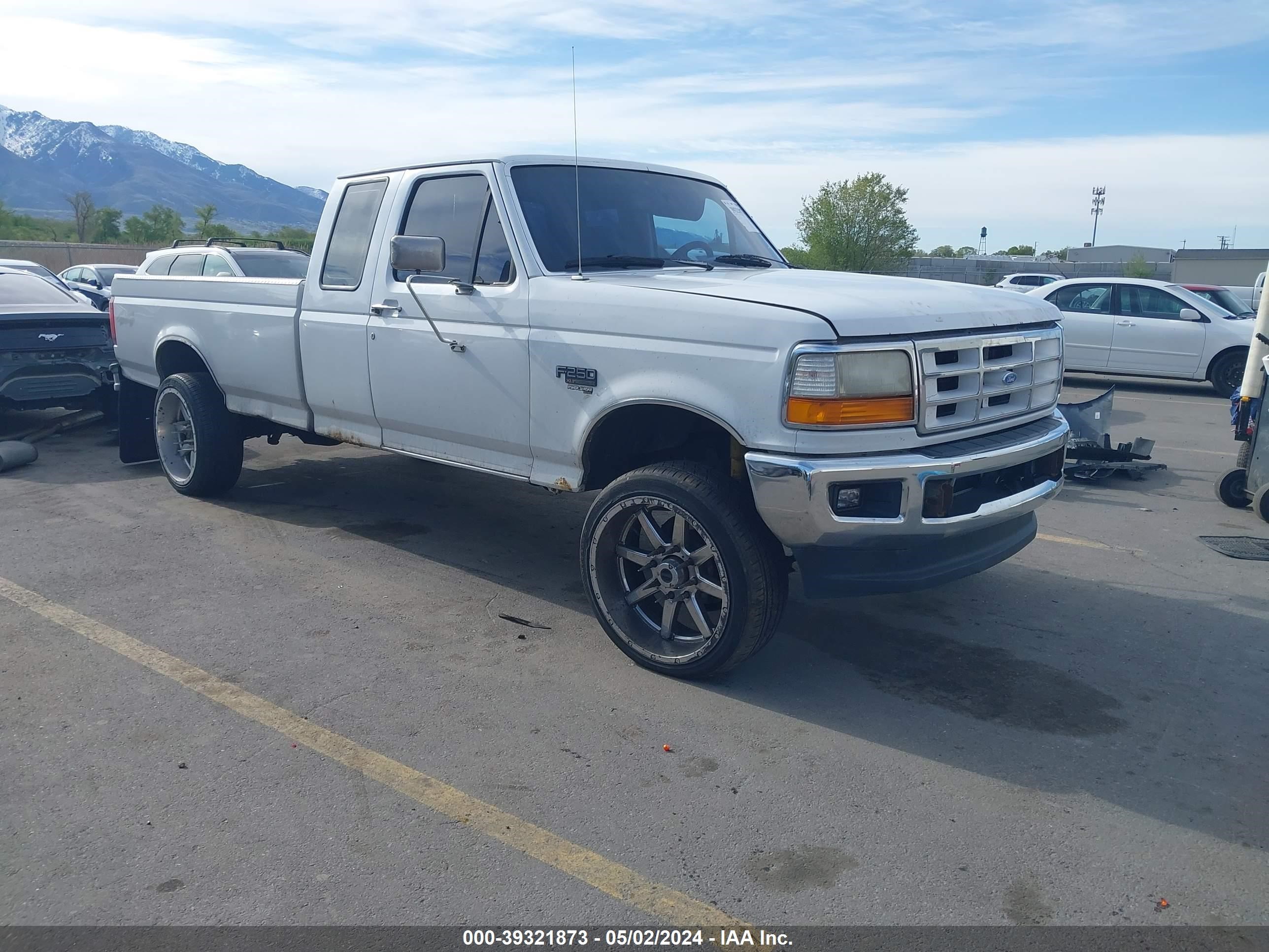 Photo 0 VIN: 1FTHX26F3TEA86739 - FORD F250 