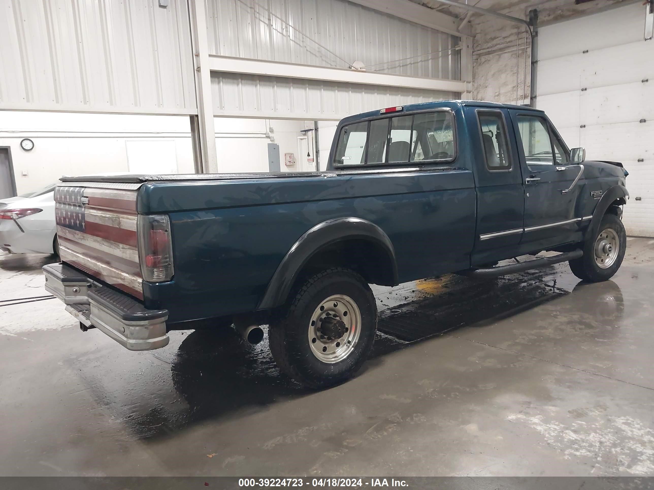 Photo 3 VIN: 1FTHX26F3TEB49631 - FORD F250 