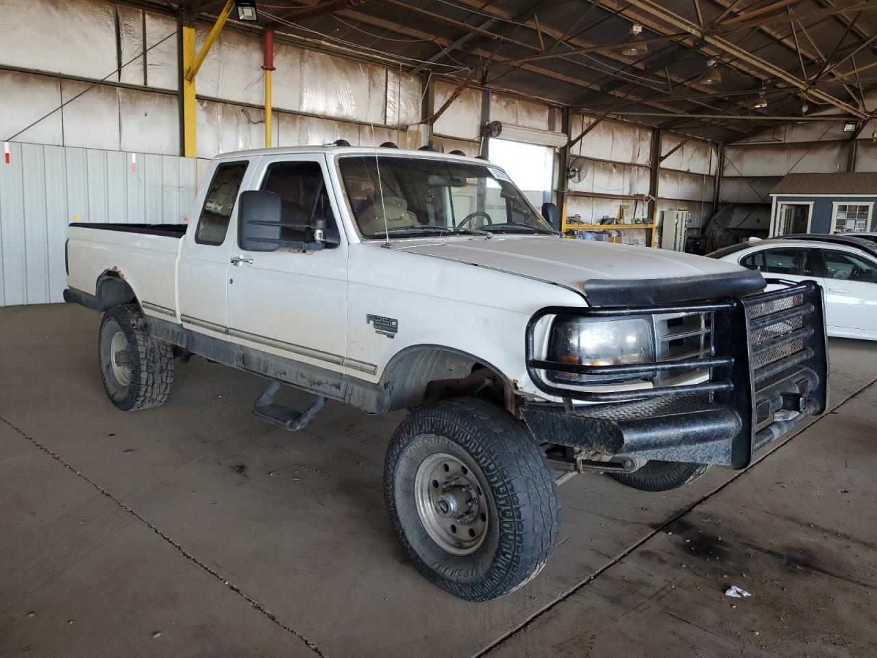 Photo 3 VIN: 1FTHX26F4TEB38444 - FORD F250 