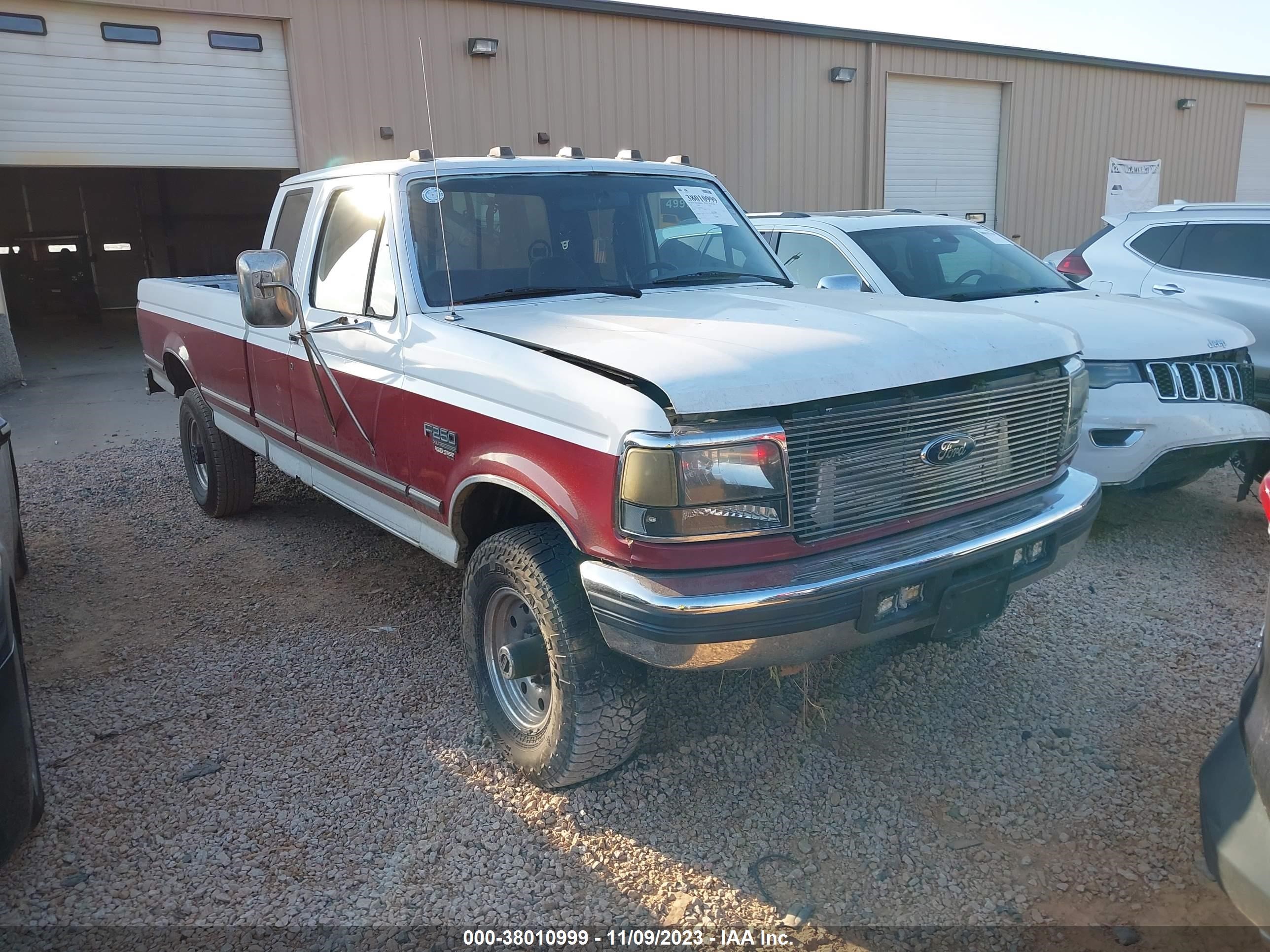 Photo 0 VIN: 1FTHX26F5SKB48836 - FORD F250 